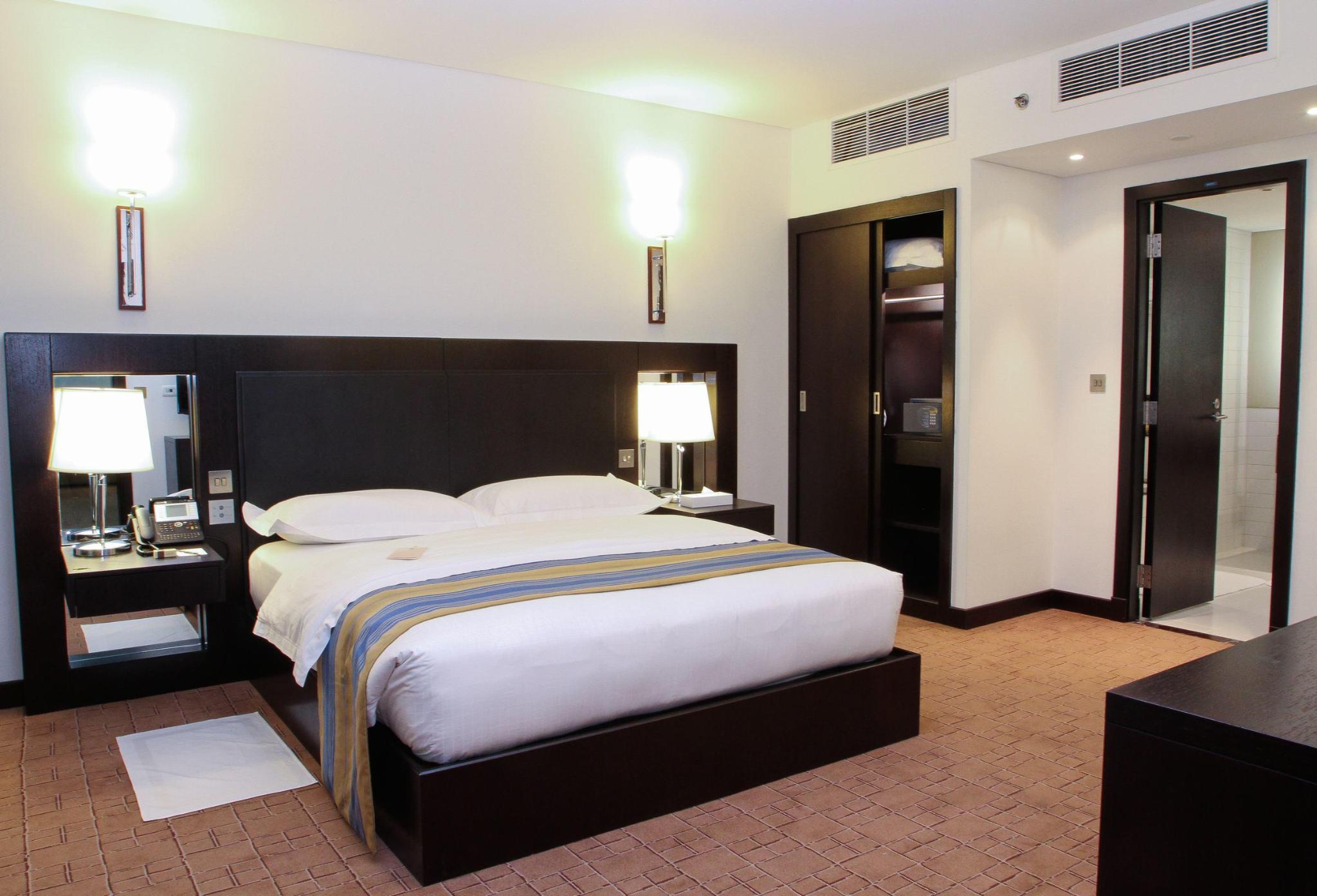 hotel-thumb