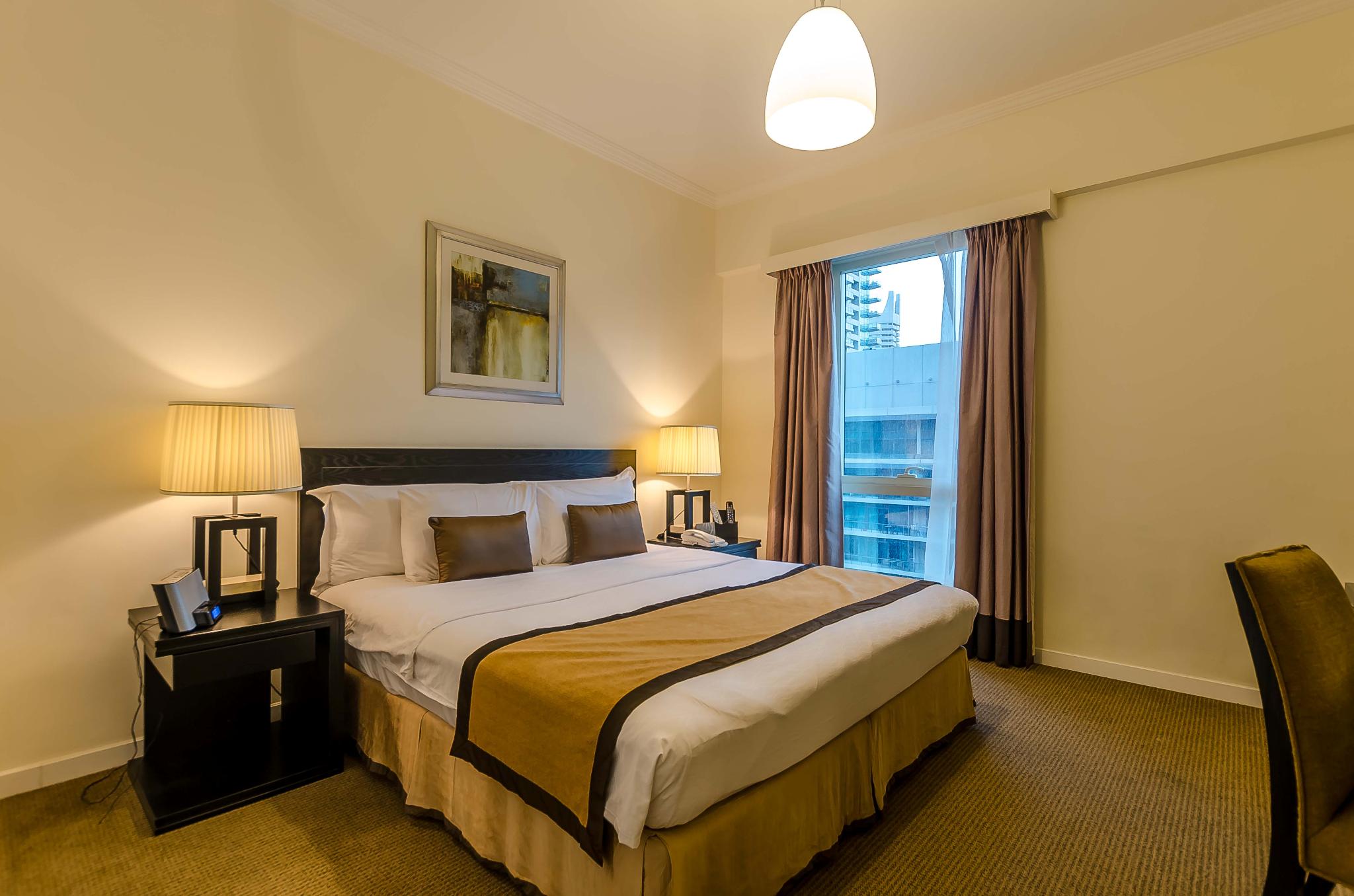 hotel-thumb