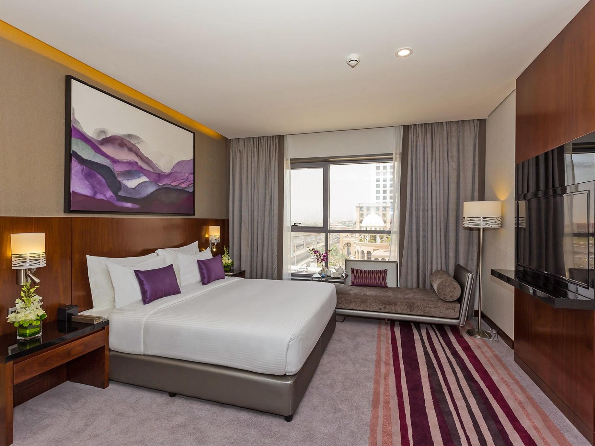 hotel-thumb