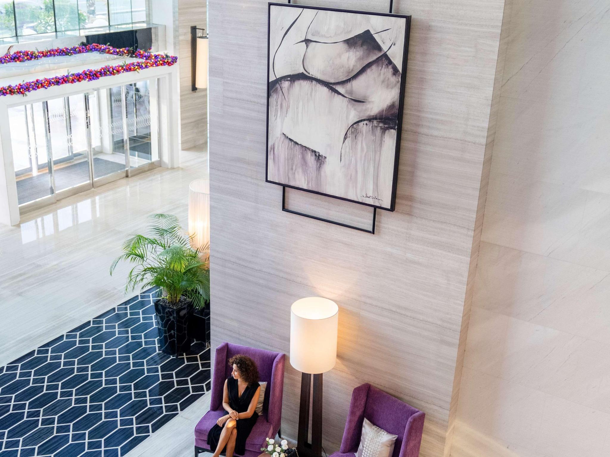 hotel-thumb