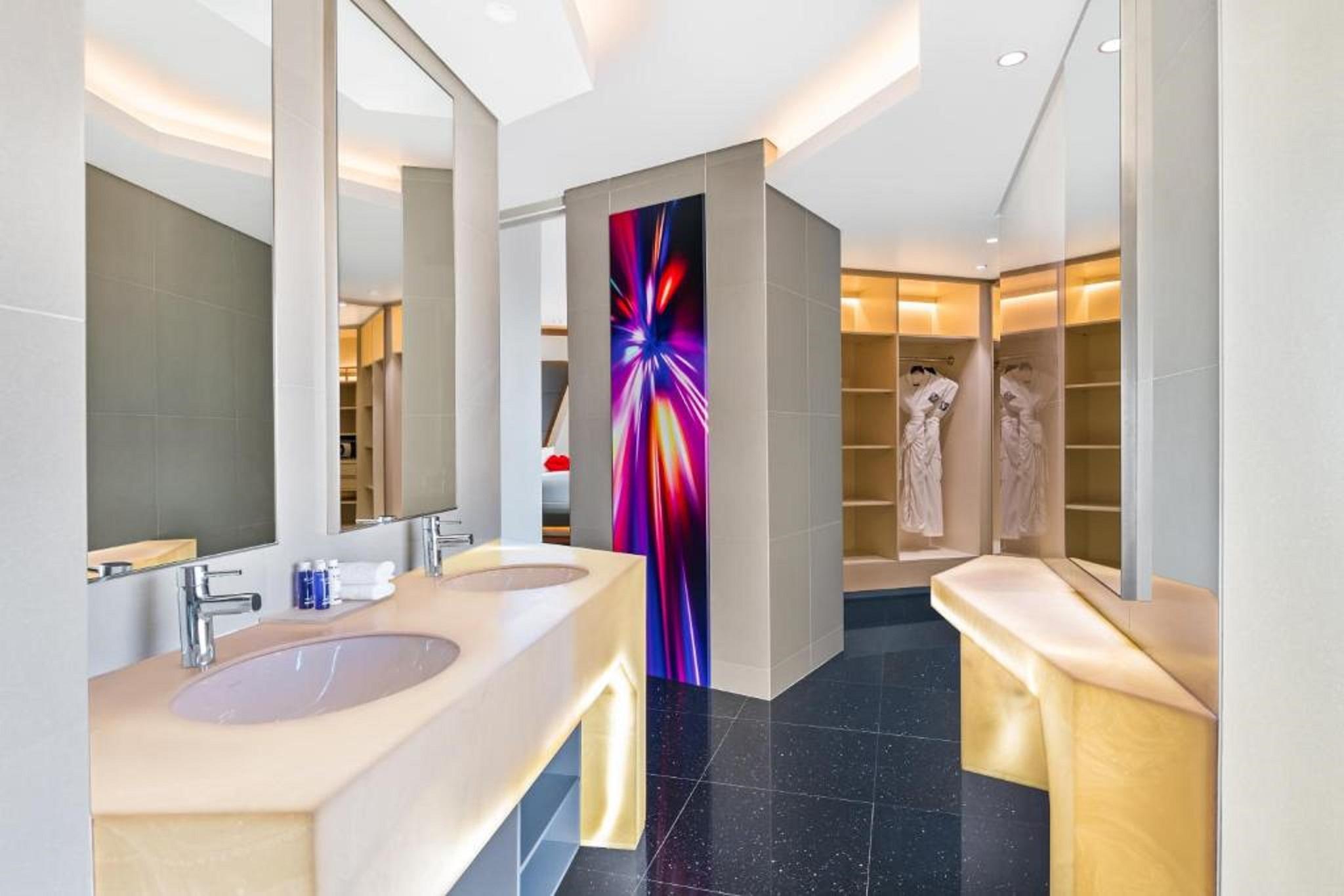 hotel-thumb