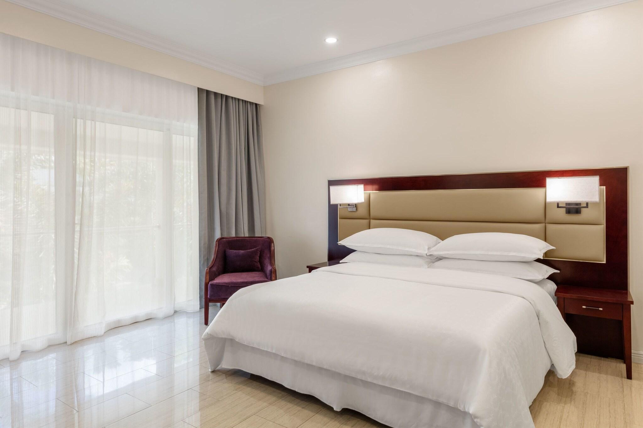 hotel-thumb