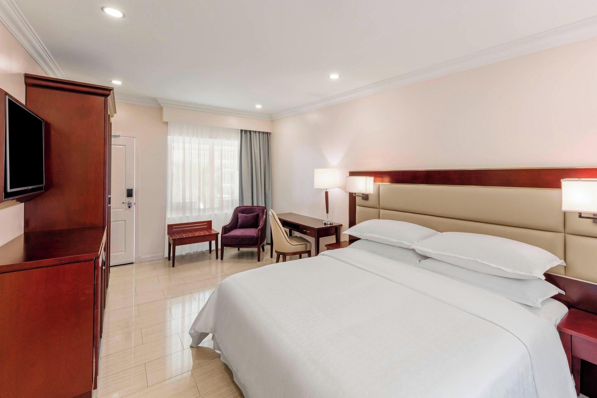 hotel-thumb