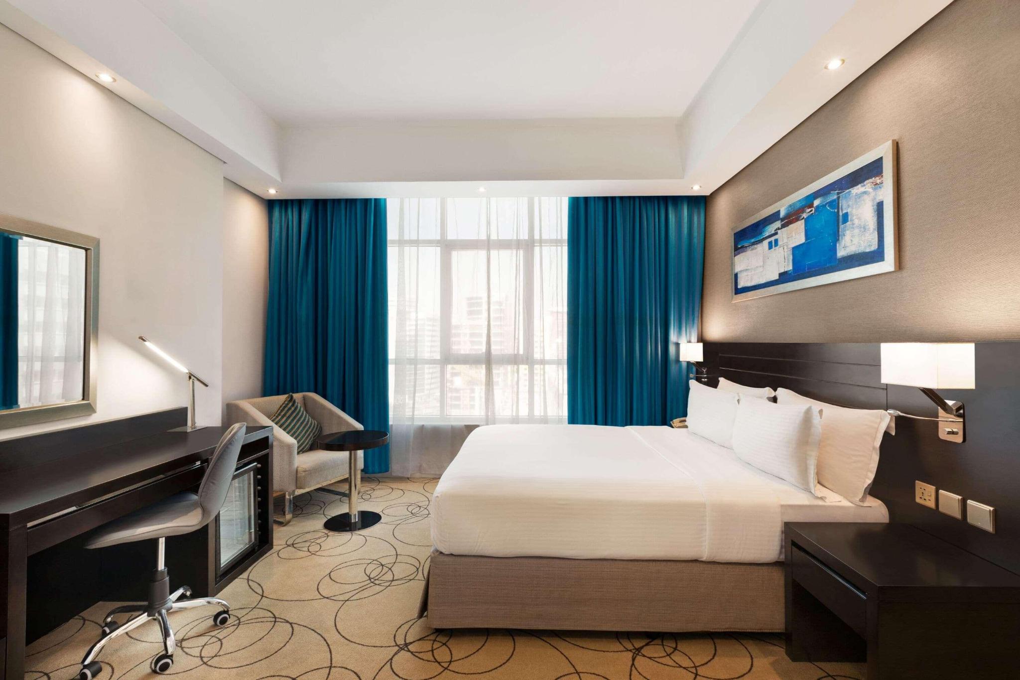 hotel-thumb