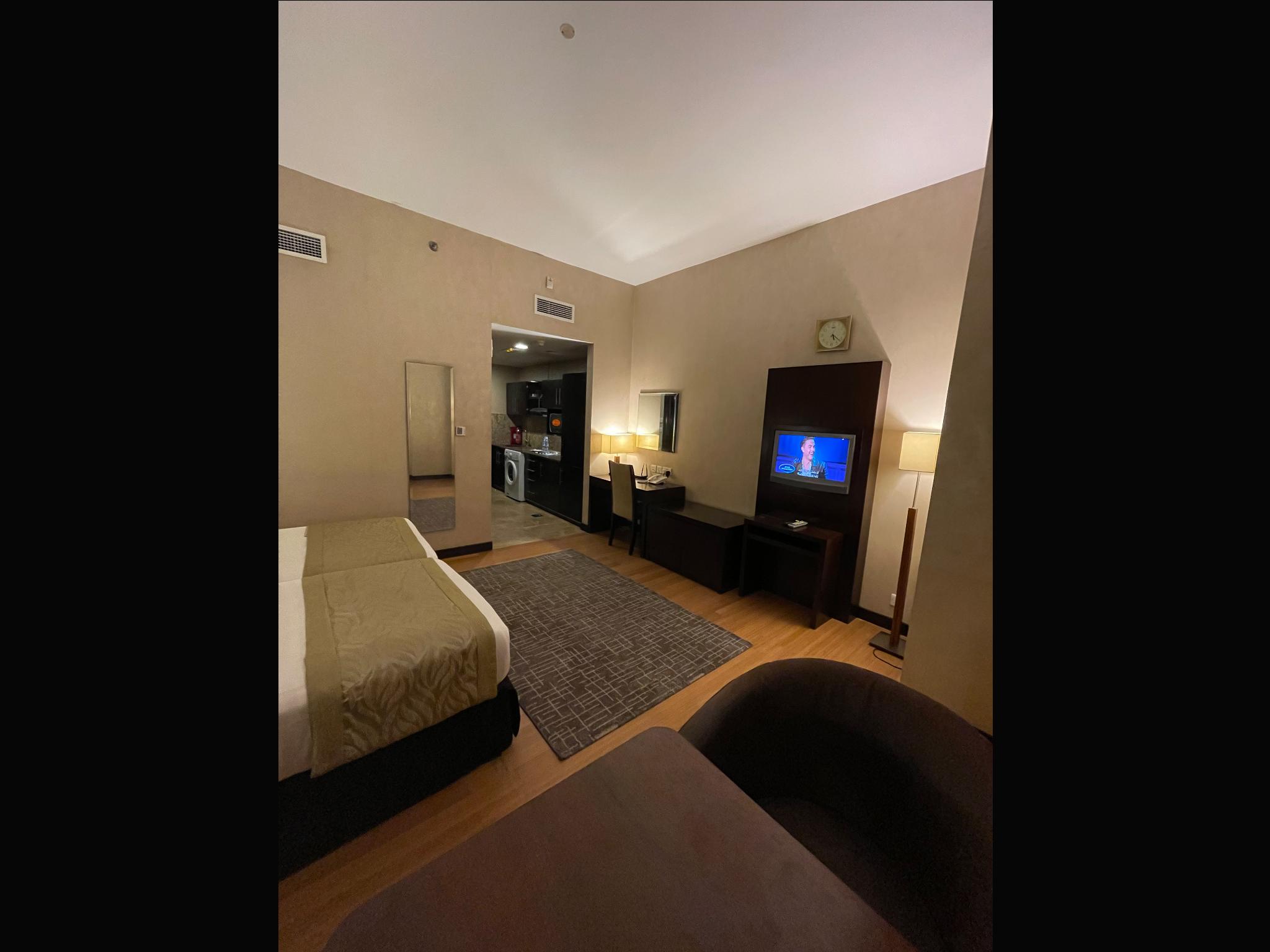 hotel-thumb