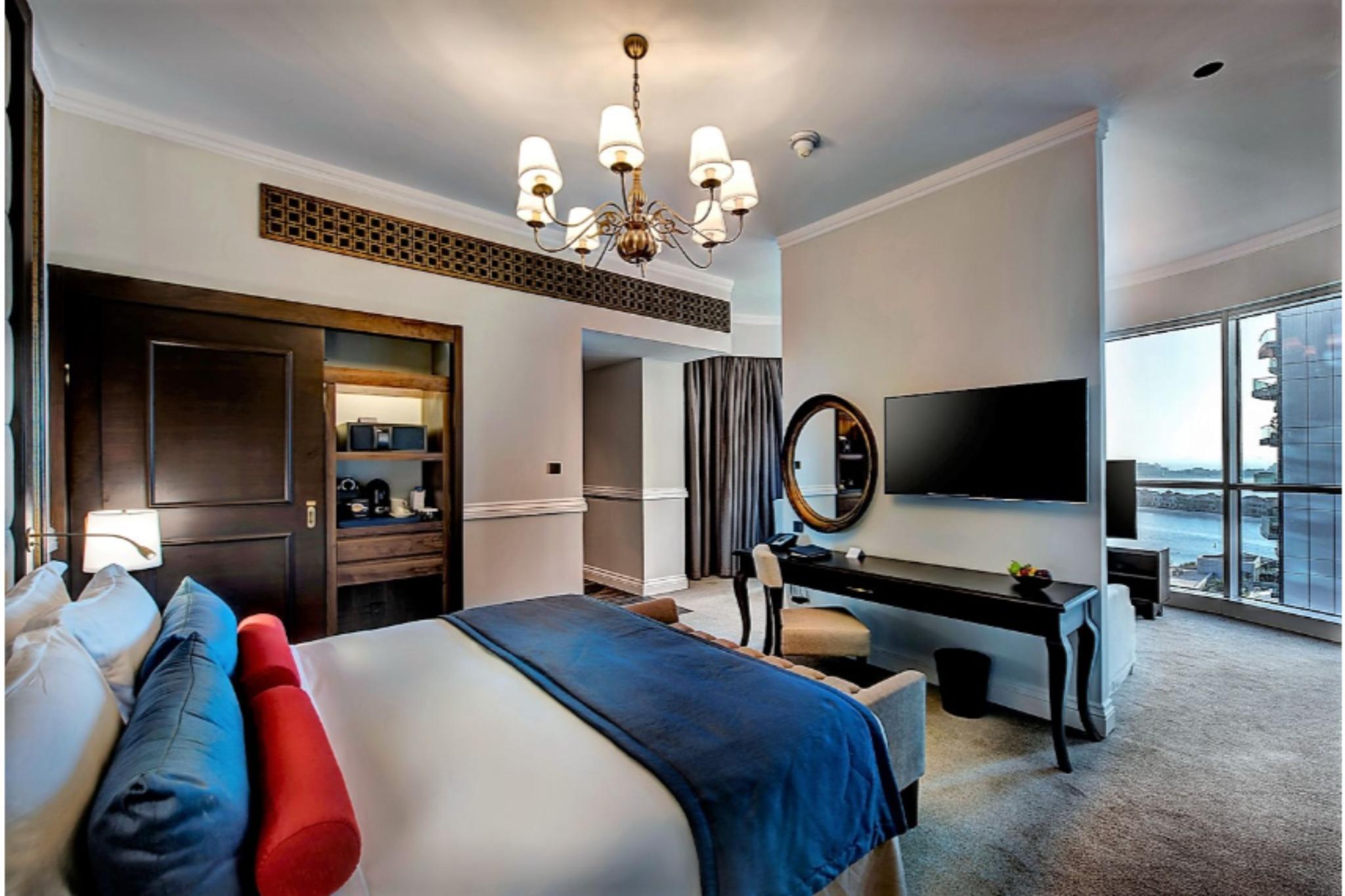 hotel-thumb