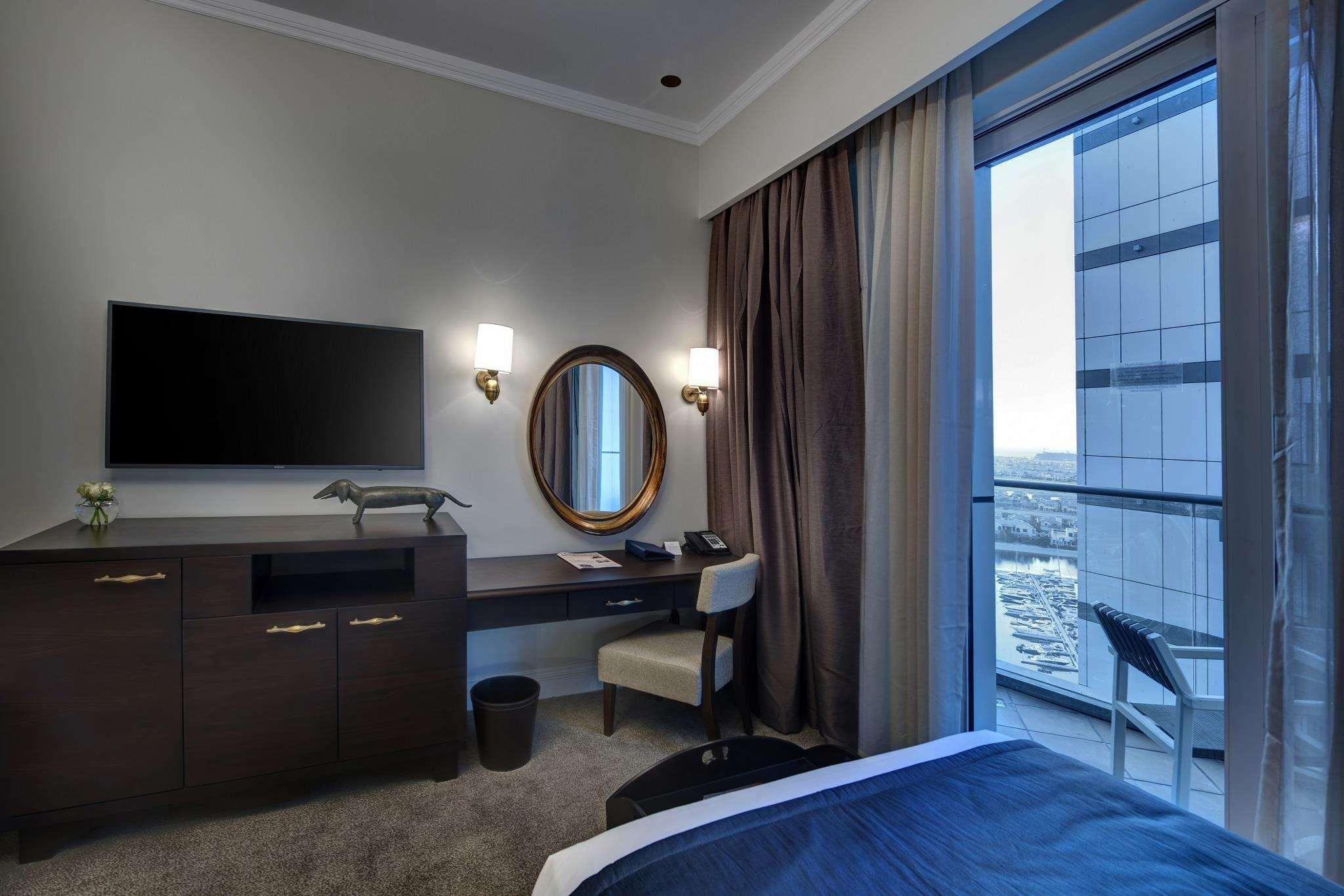 hotel-thumb