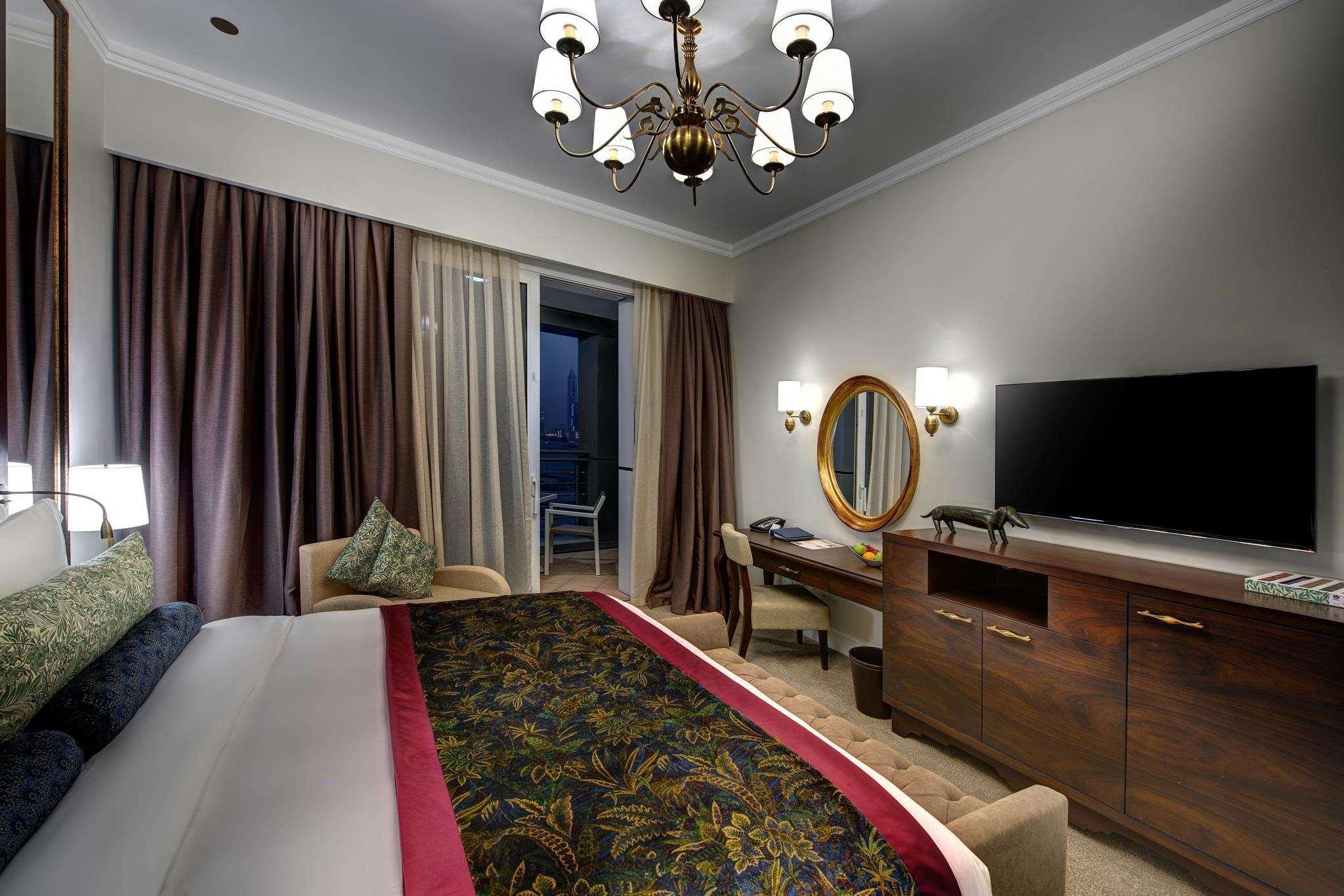 hotel-thumb