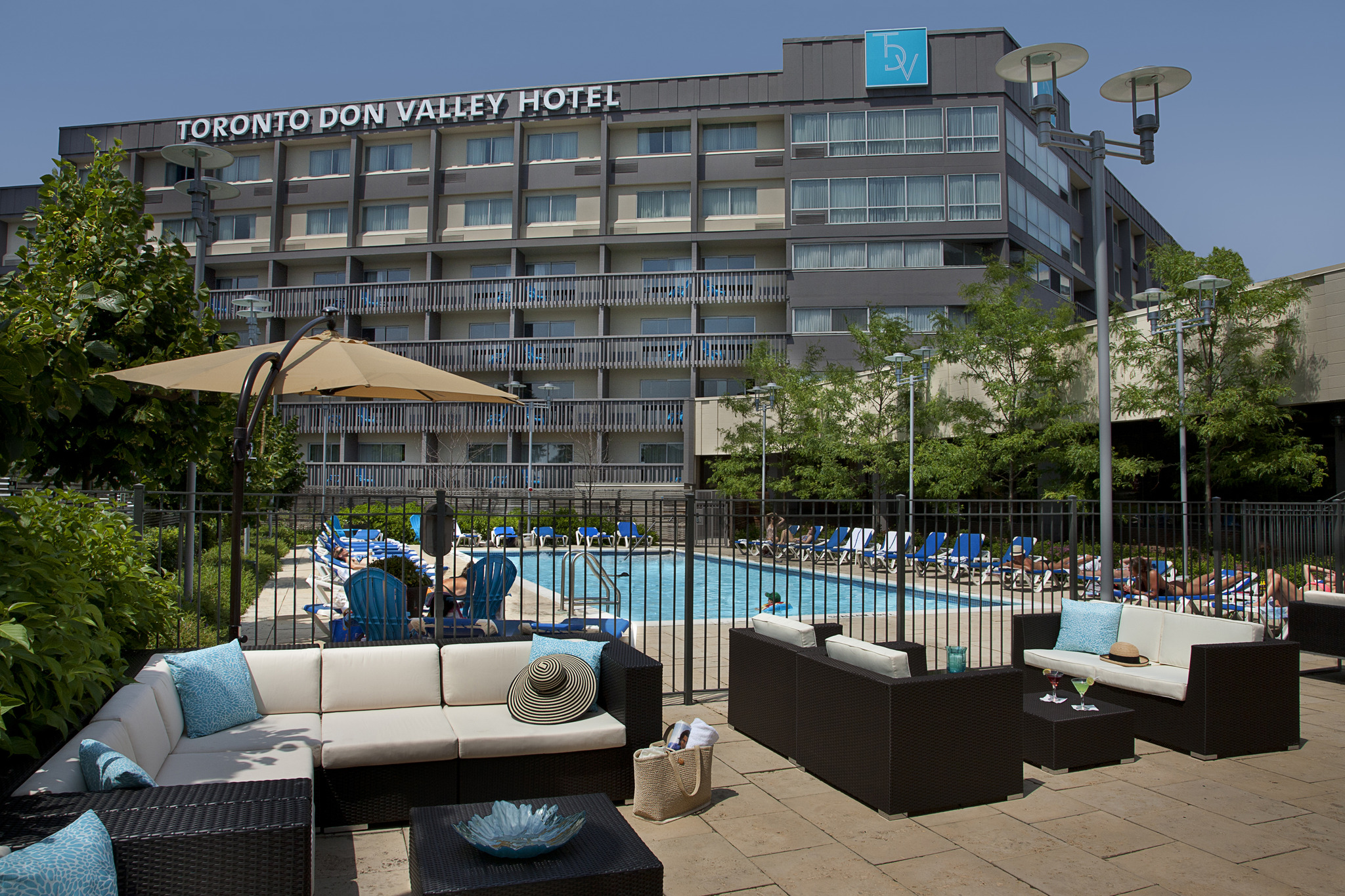 Toronto Don Valley Hotel & Suites en Toronto | BestDay.com