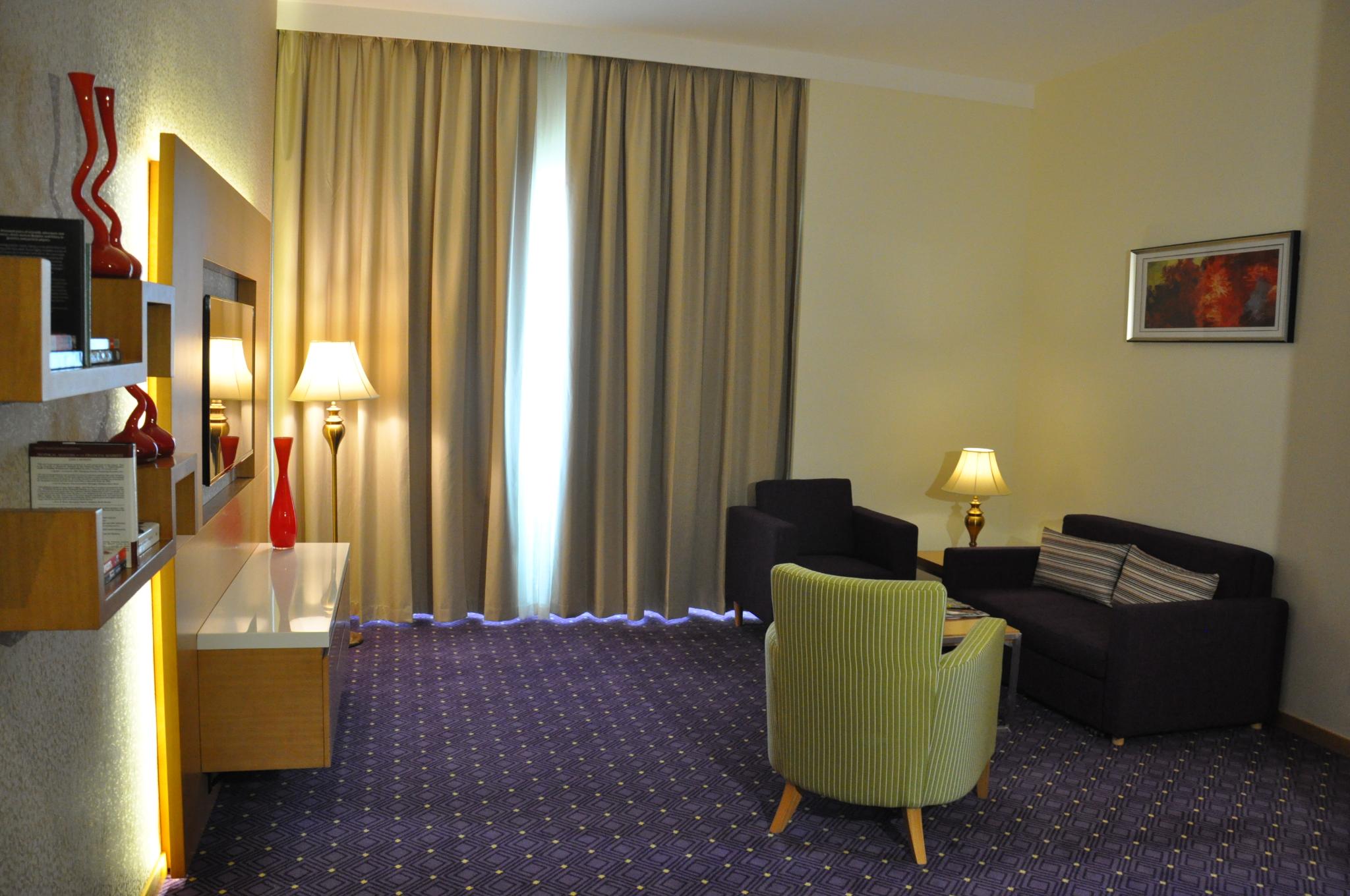 hotel-thumb