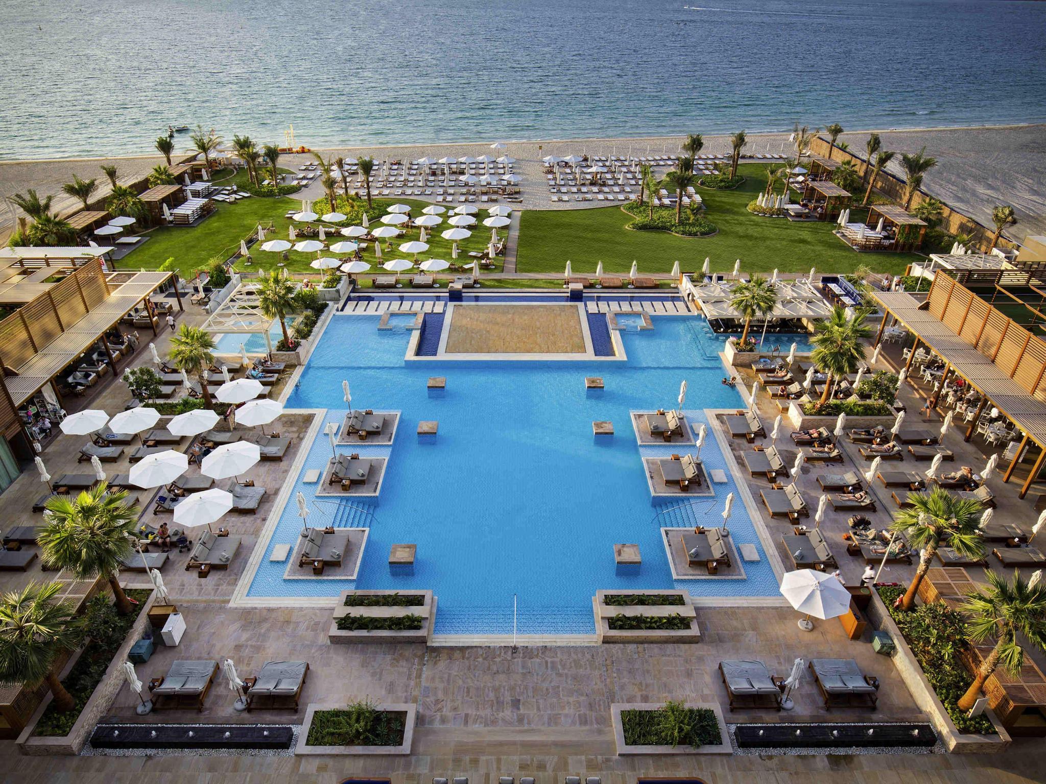 hotel-thumb