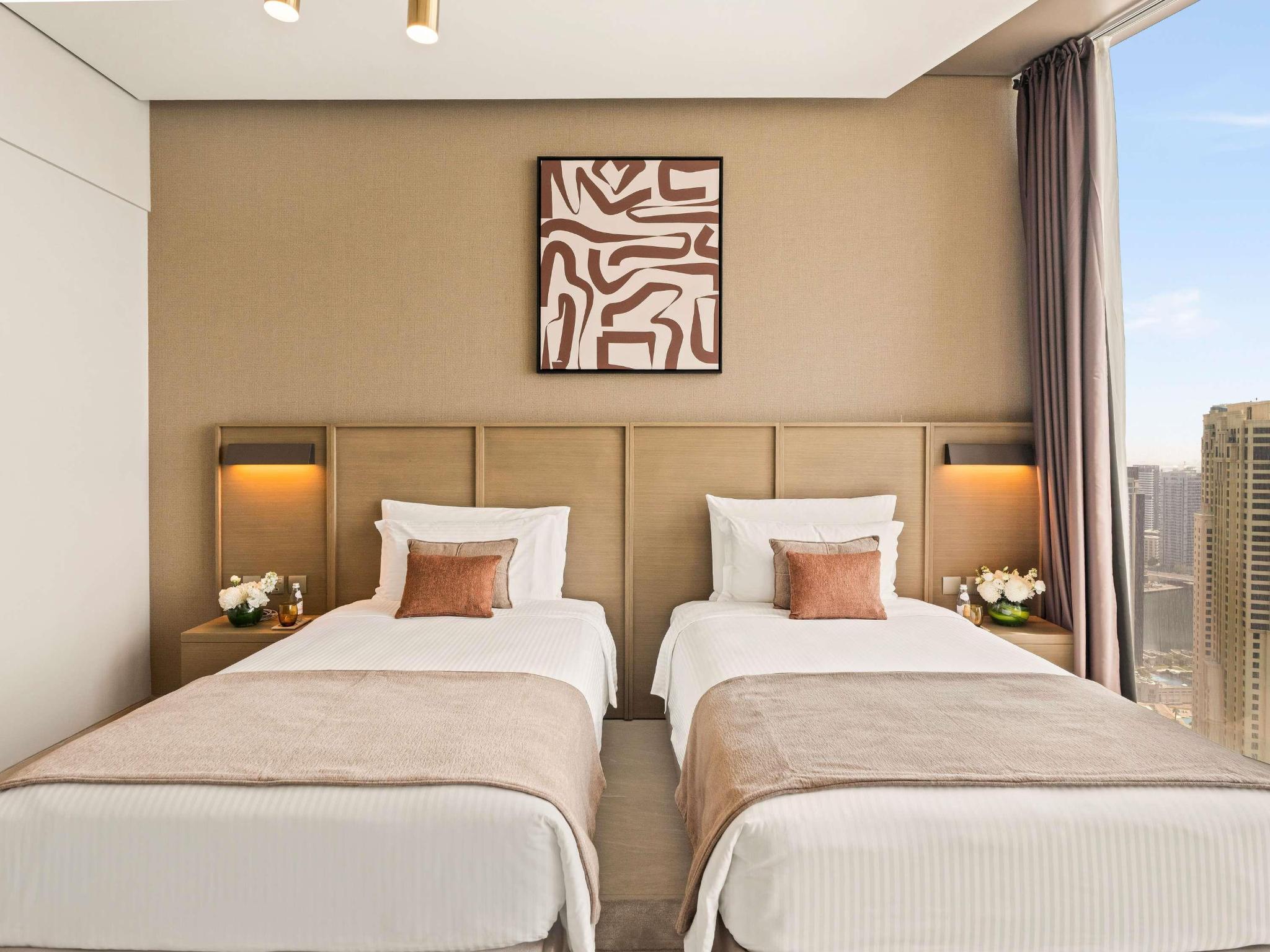 hotel-thumb