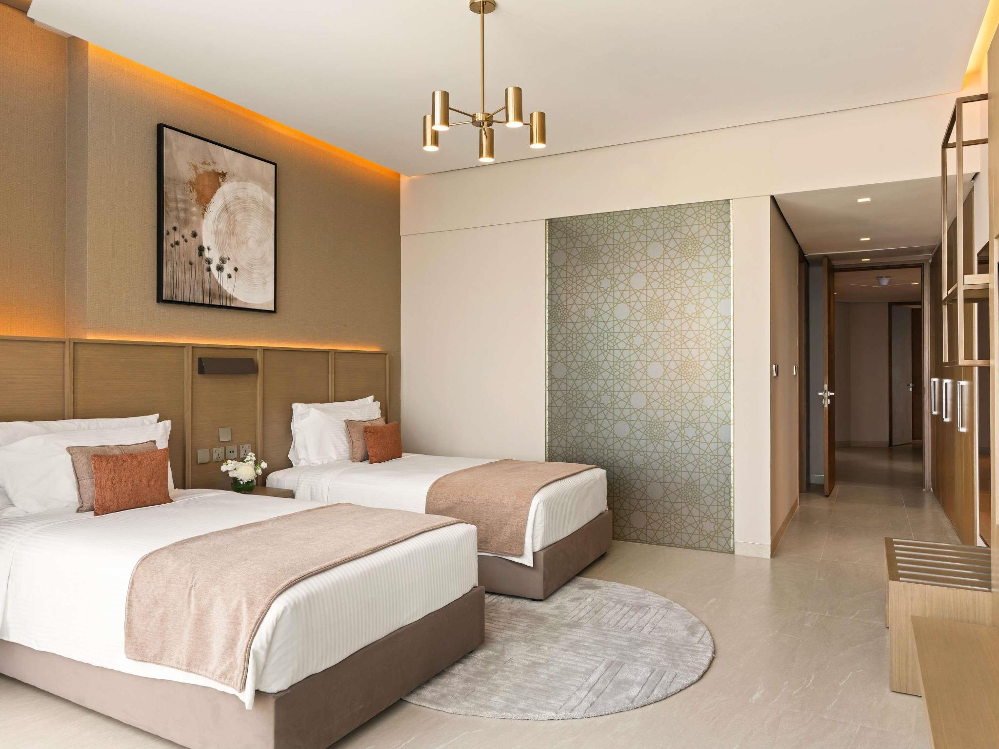 hotel-thumb