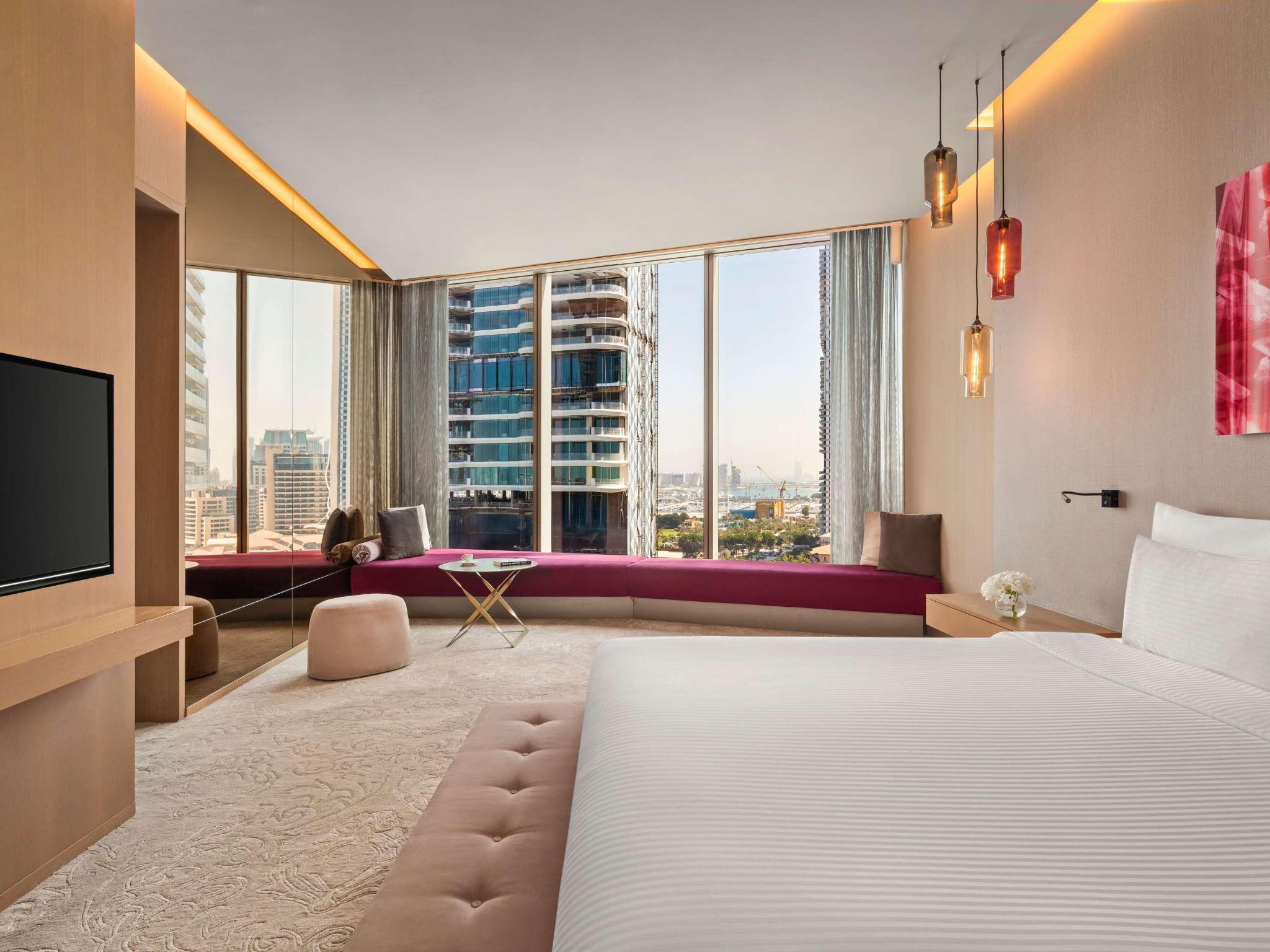hotel-thumb