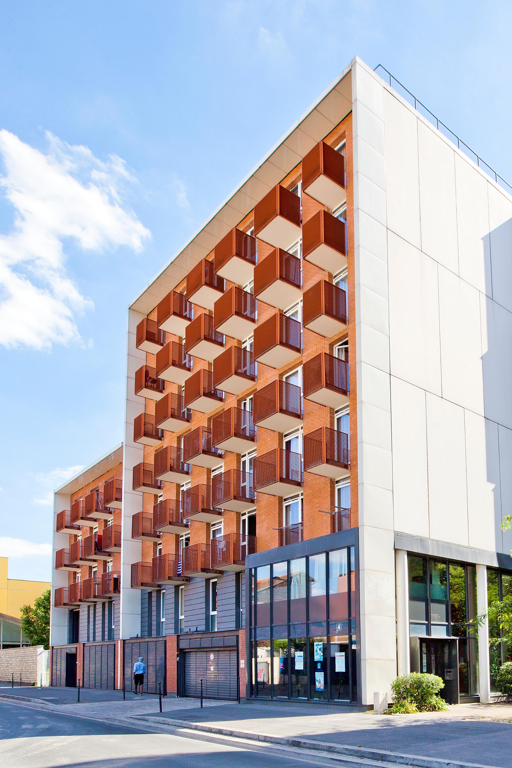 Sejours Et Affaires Ivry en París