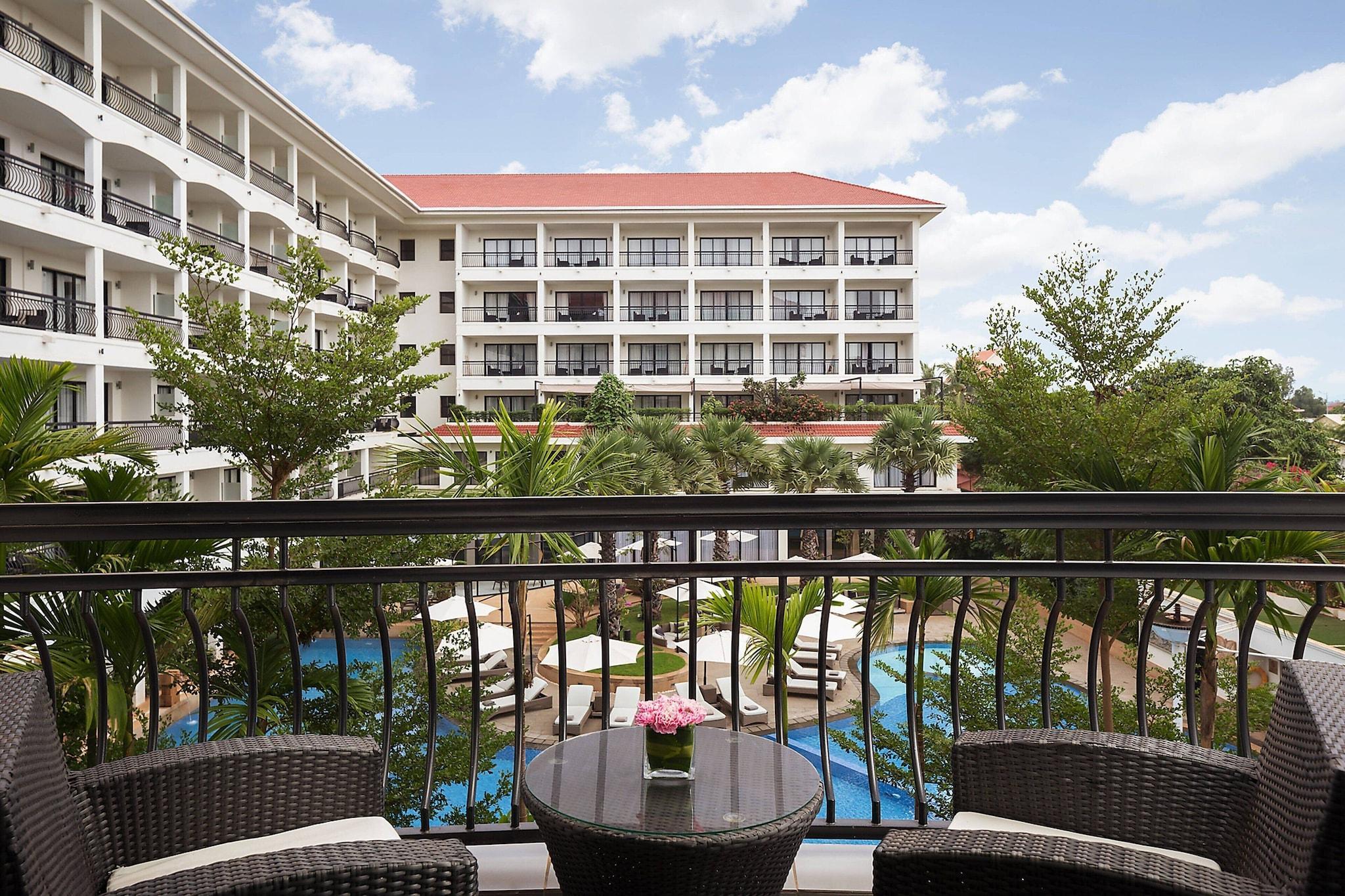 hotel-thumb