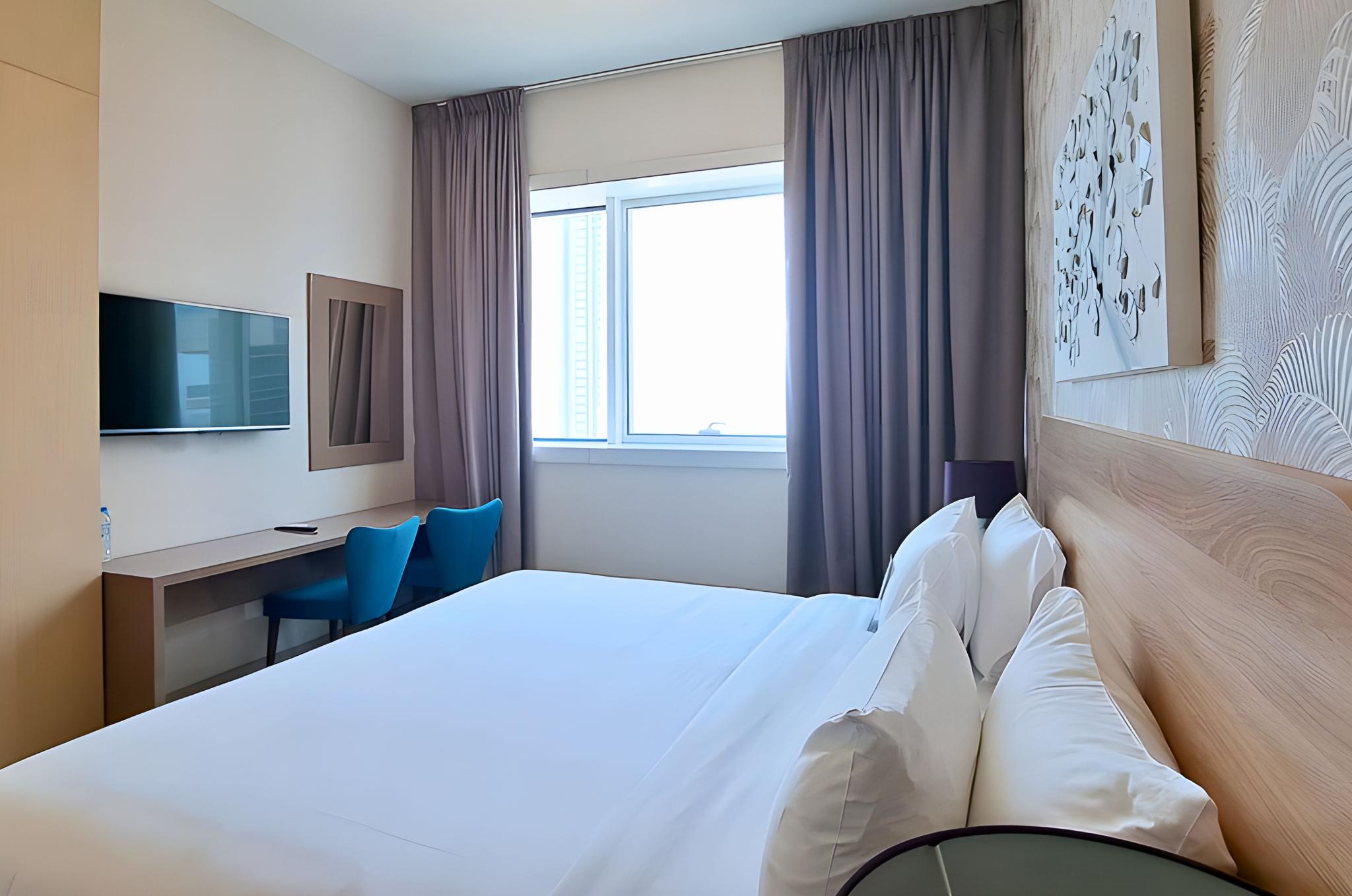 hotel-thumb