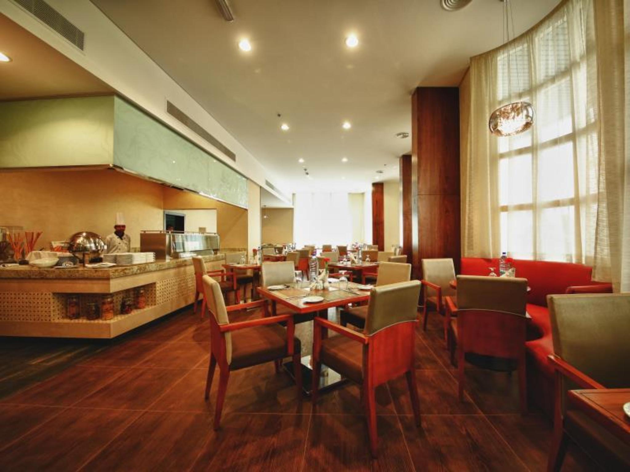 Lavender Hotel by Gloria Hotels and Resorts