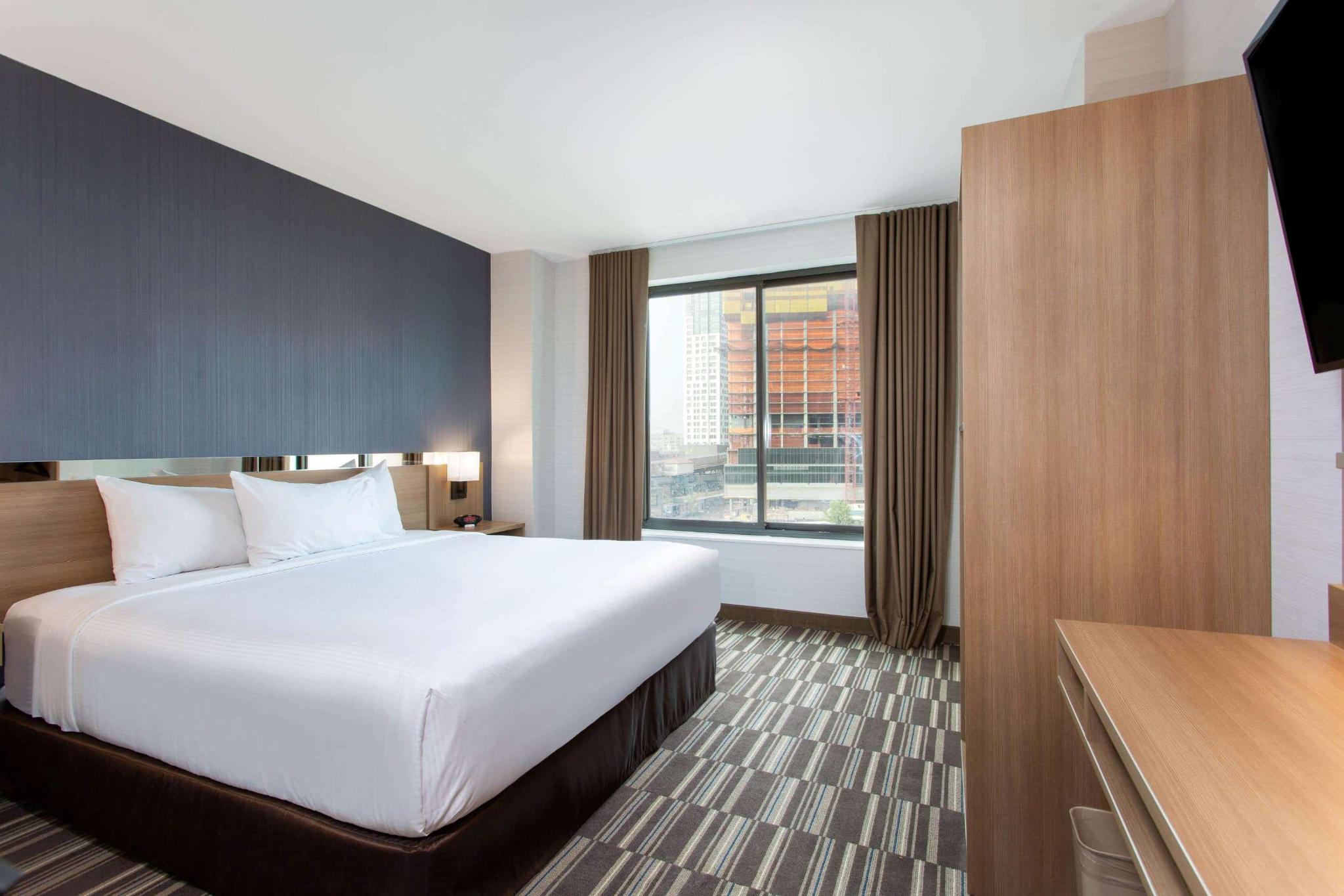 hotel-thumb