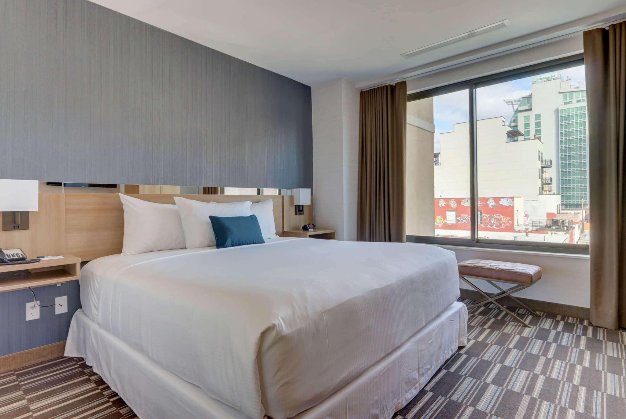 hotel-thumb