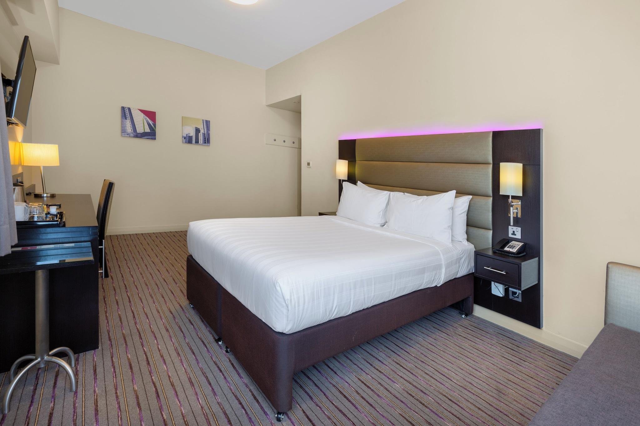 hotel-thumb