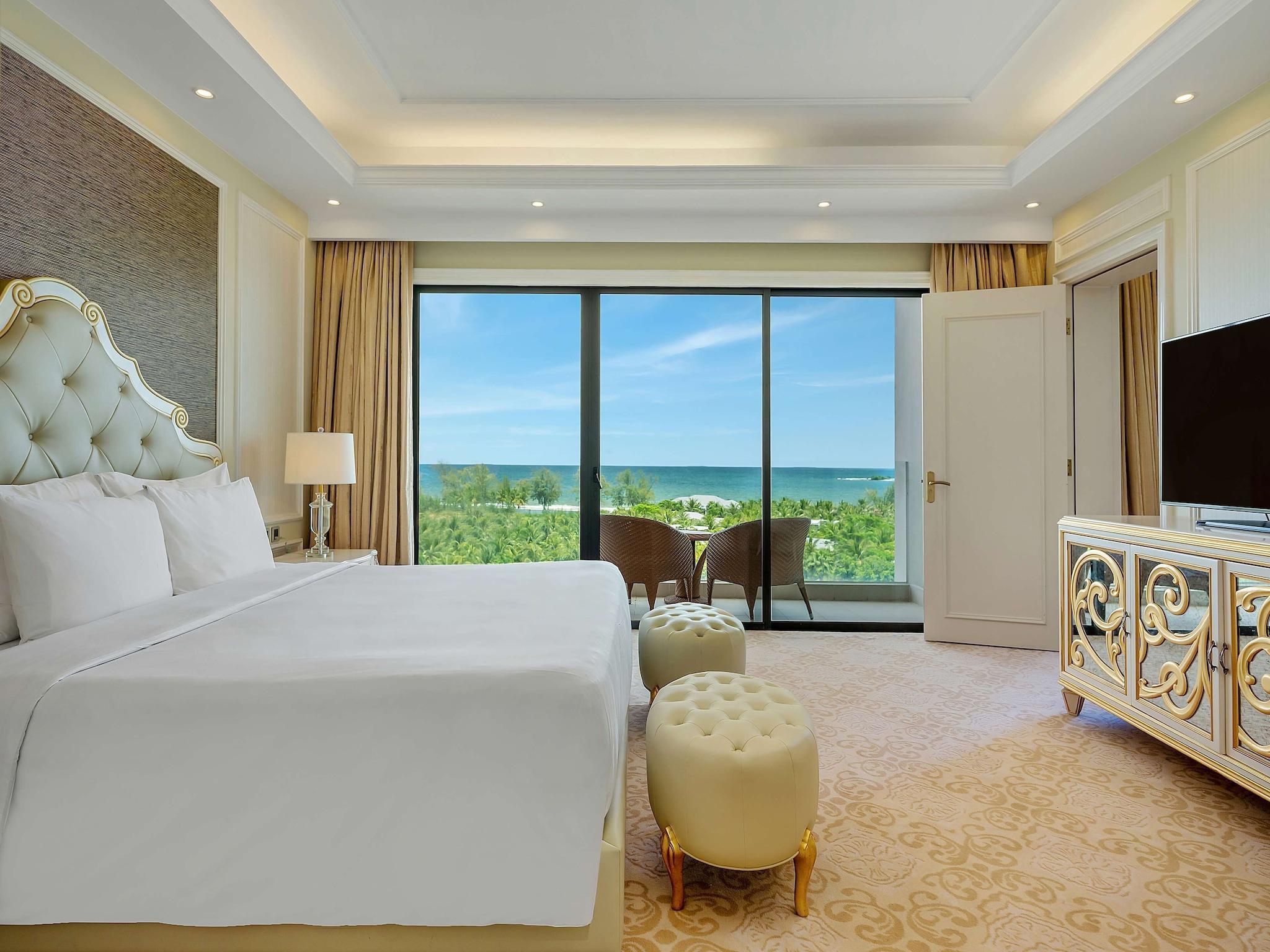 hotel-thumb