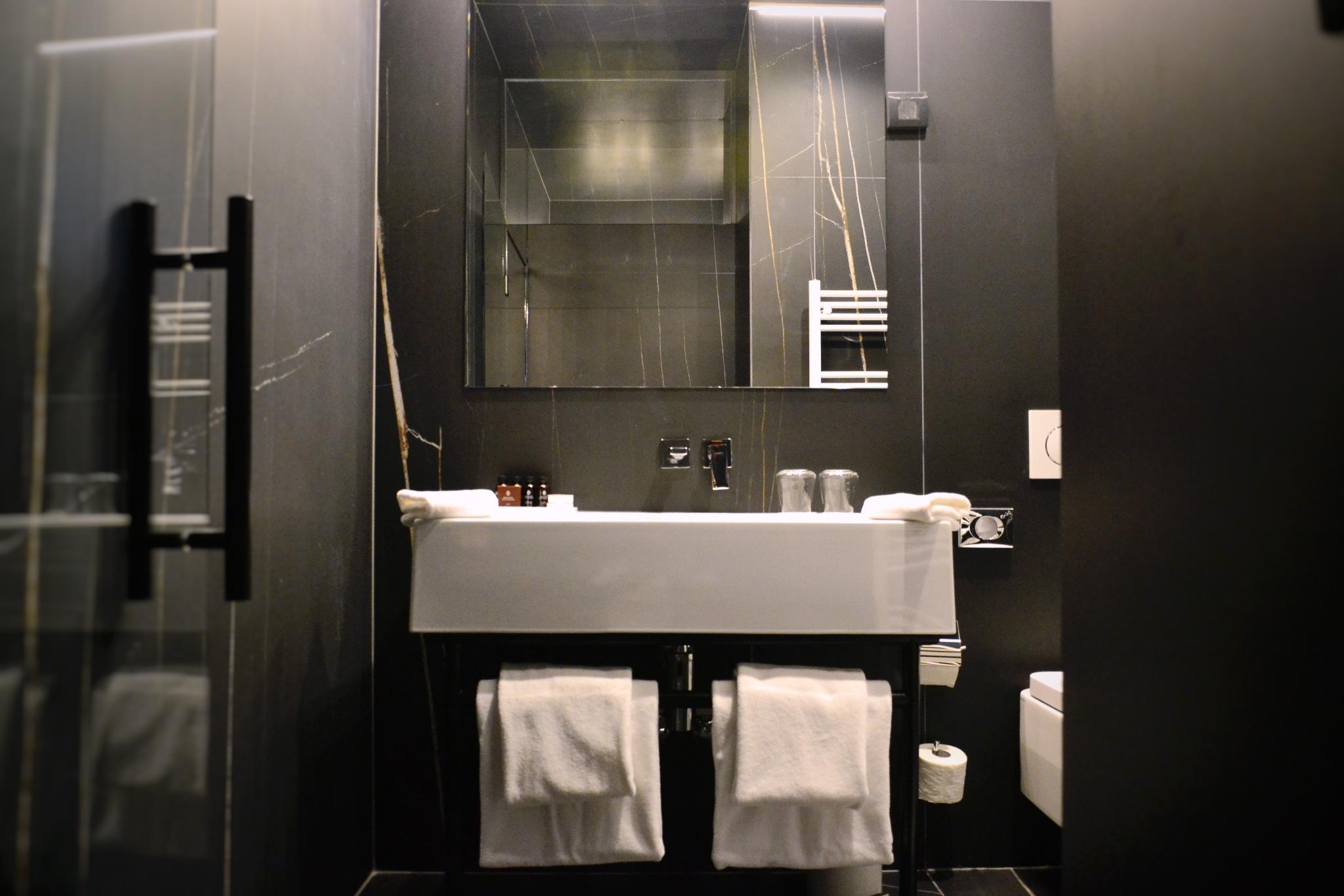 hotel-thumb