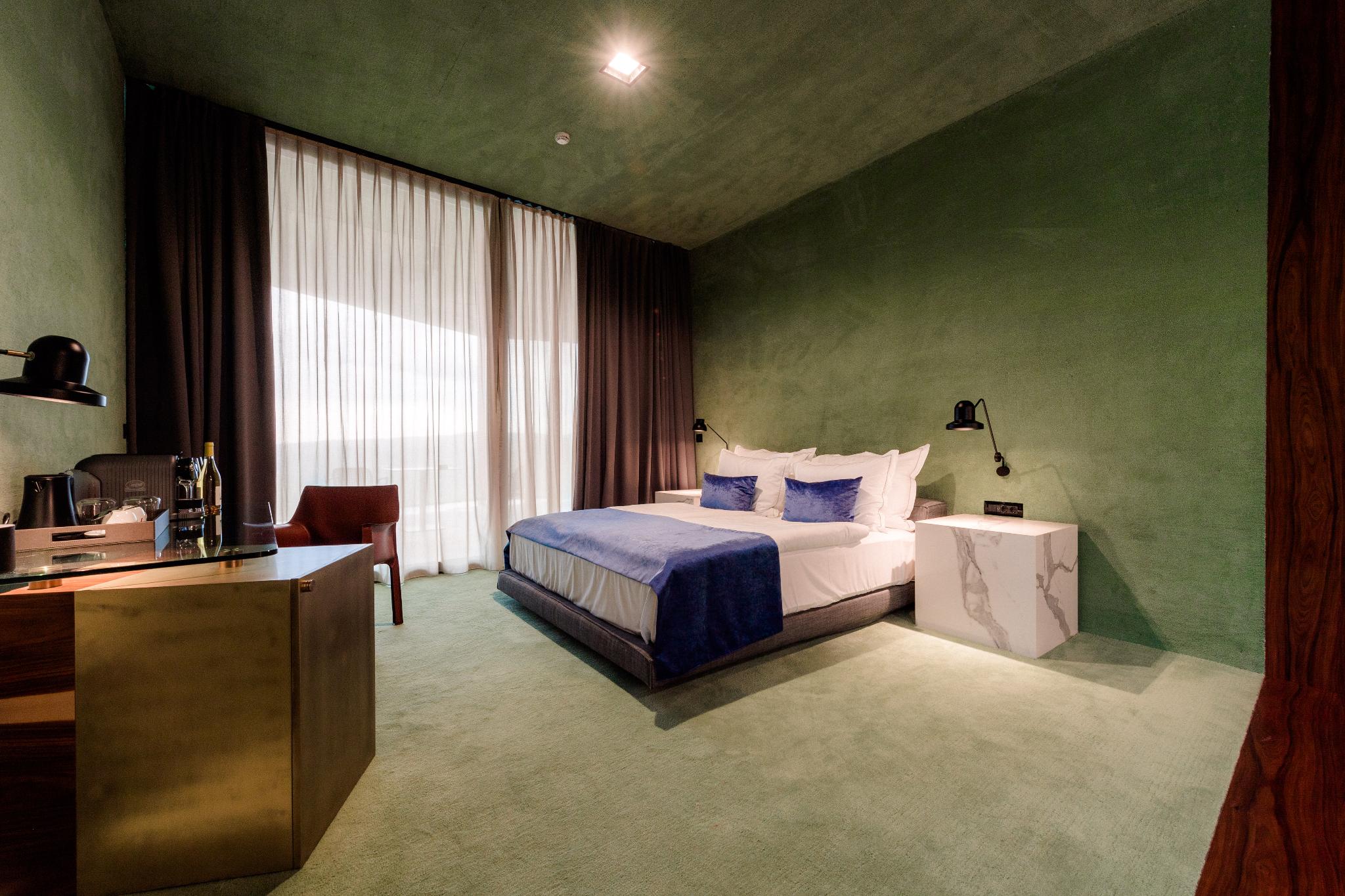 hotel-thumb