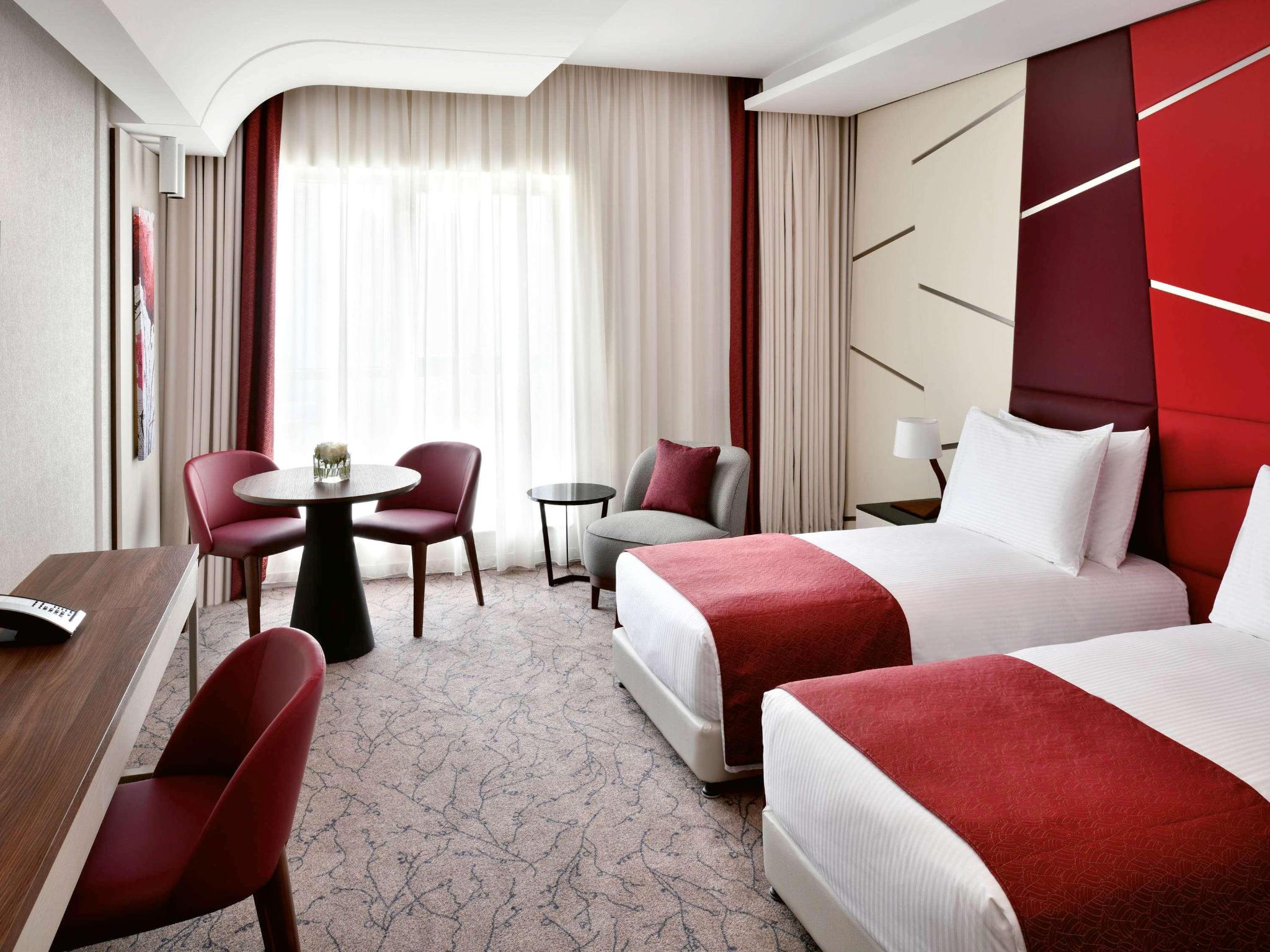 hotel-thumb