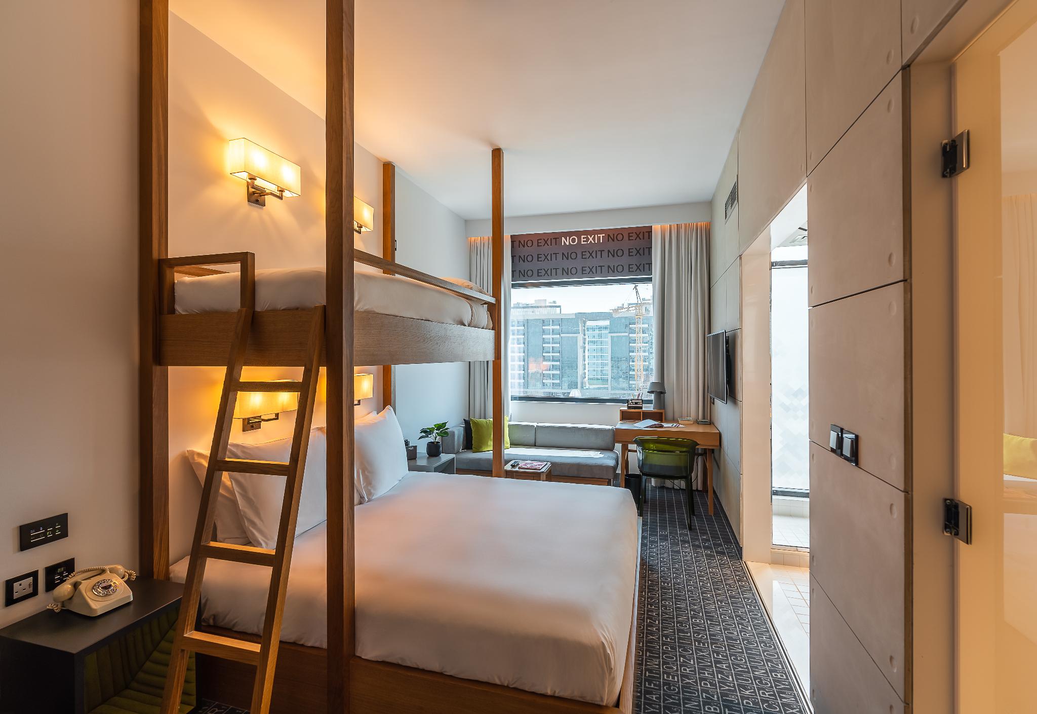 hotel-thumb