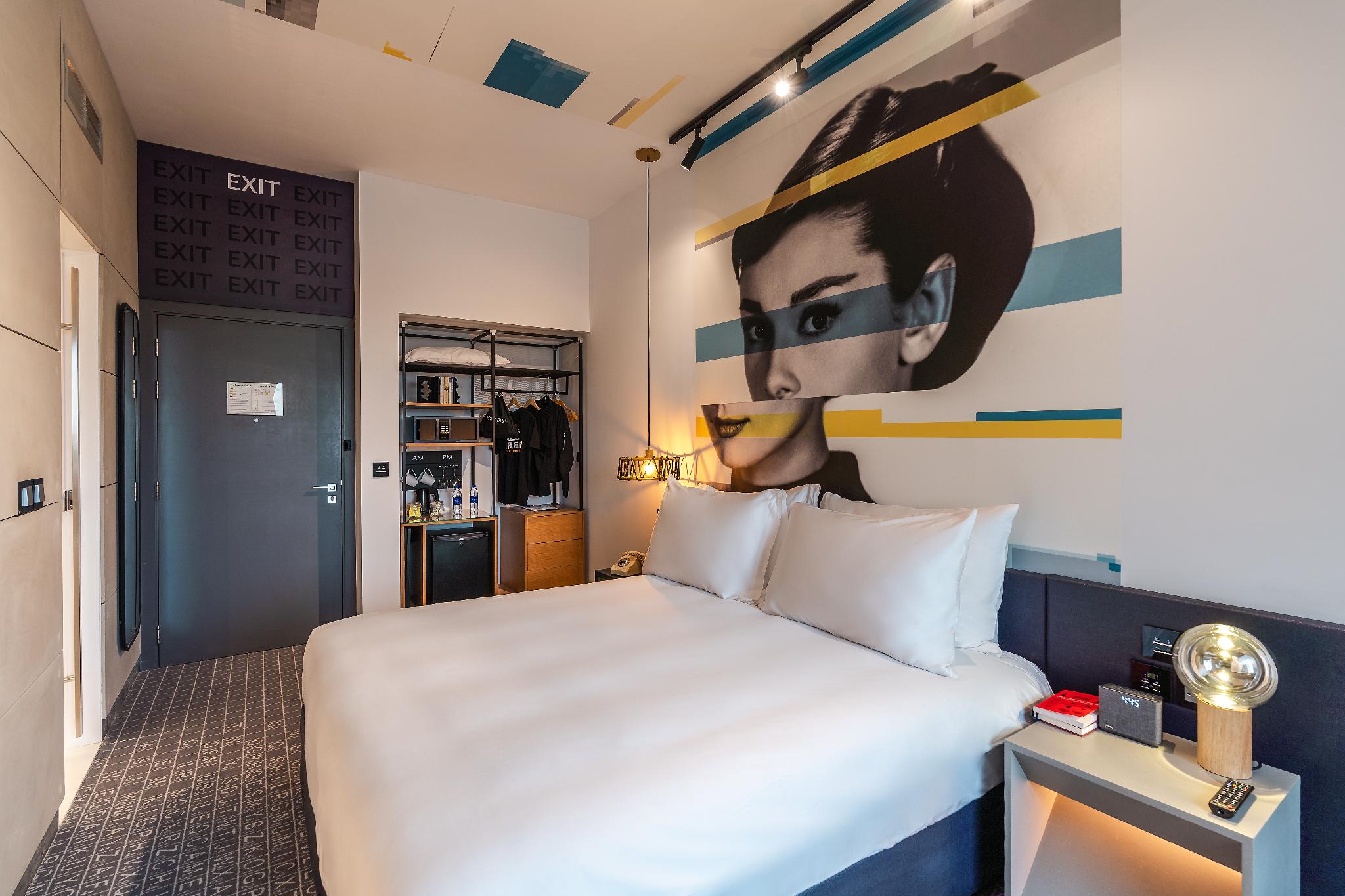 hotel-thumb