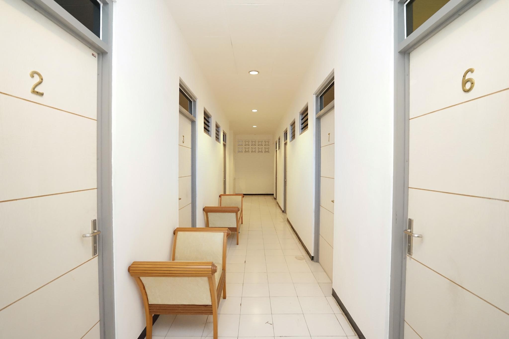 OYO 473 Darmo Permai Guesthouse
