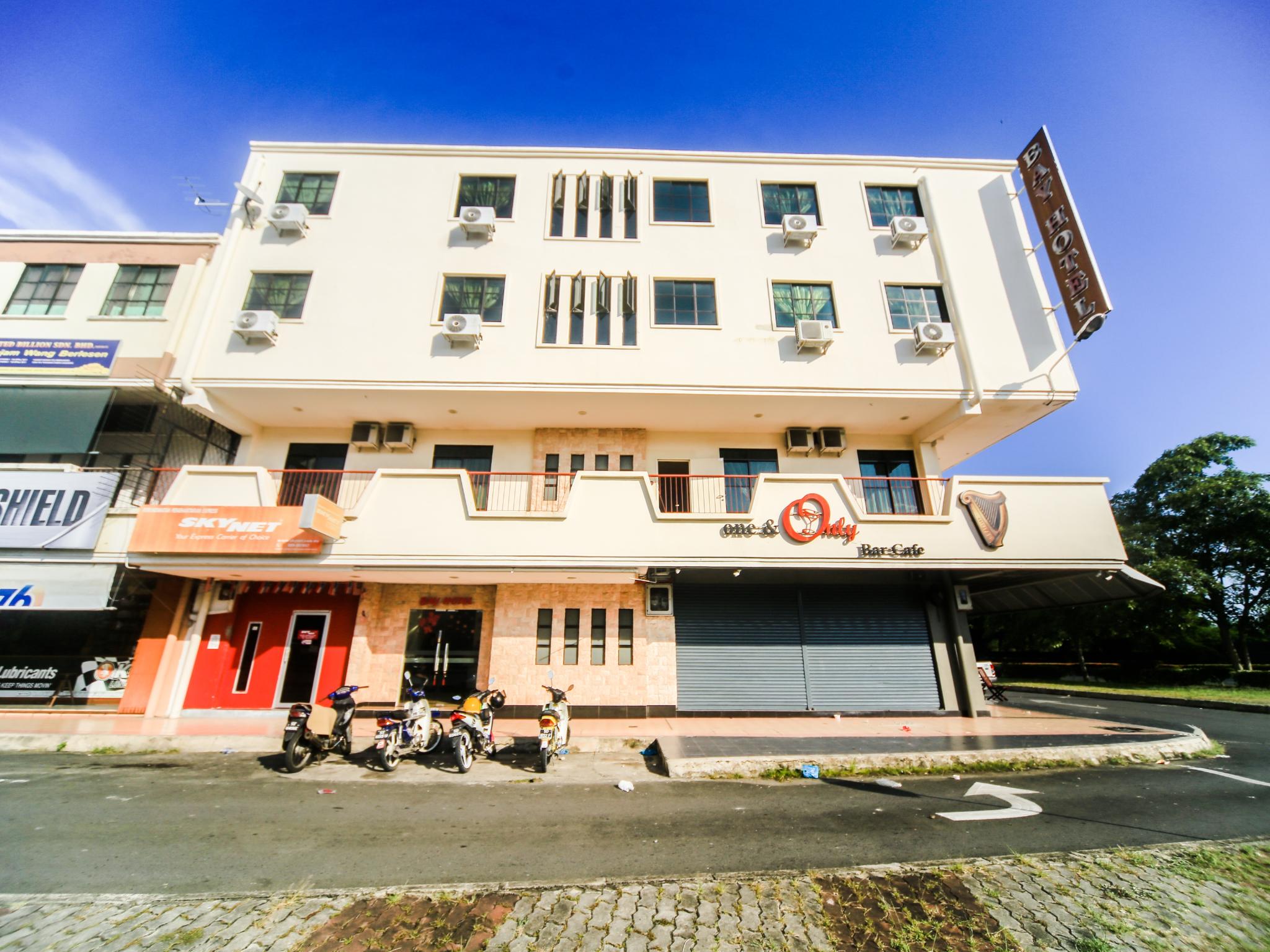 OYO 972 Bay Hotel