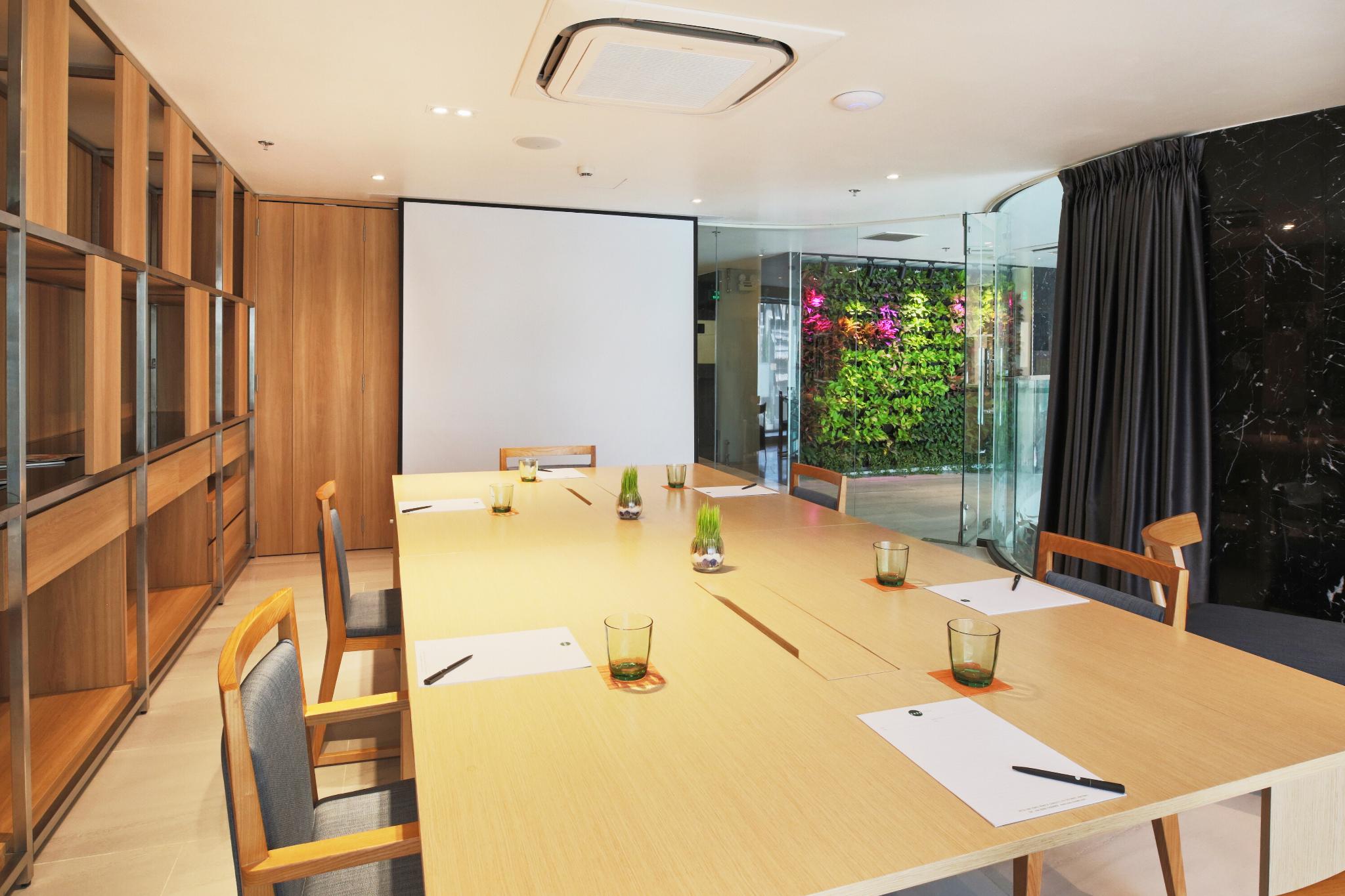Zazz Urban Ho Chi Minh Hotel