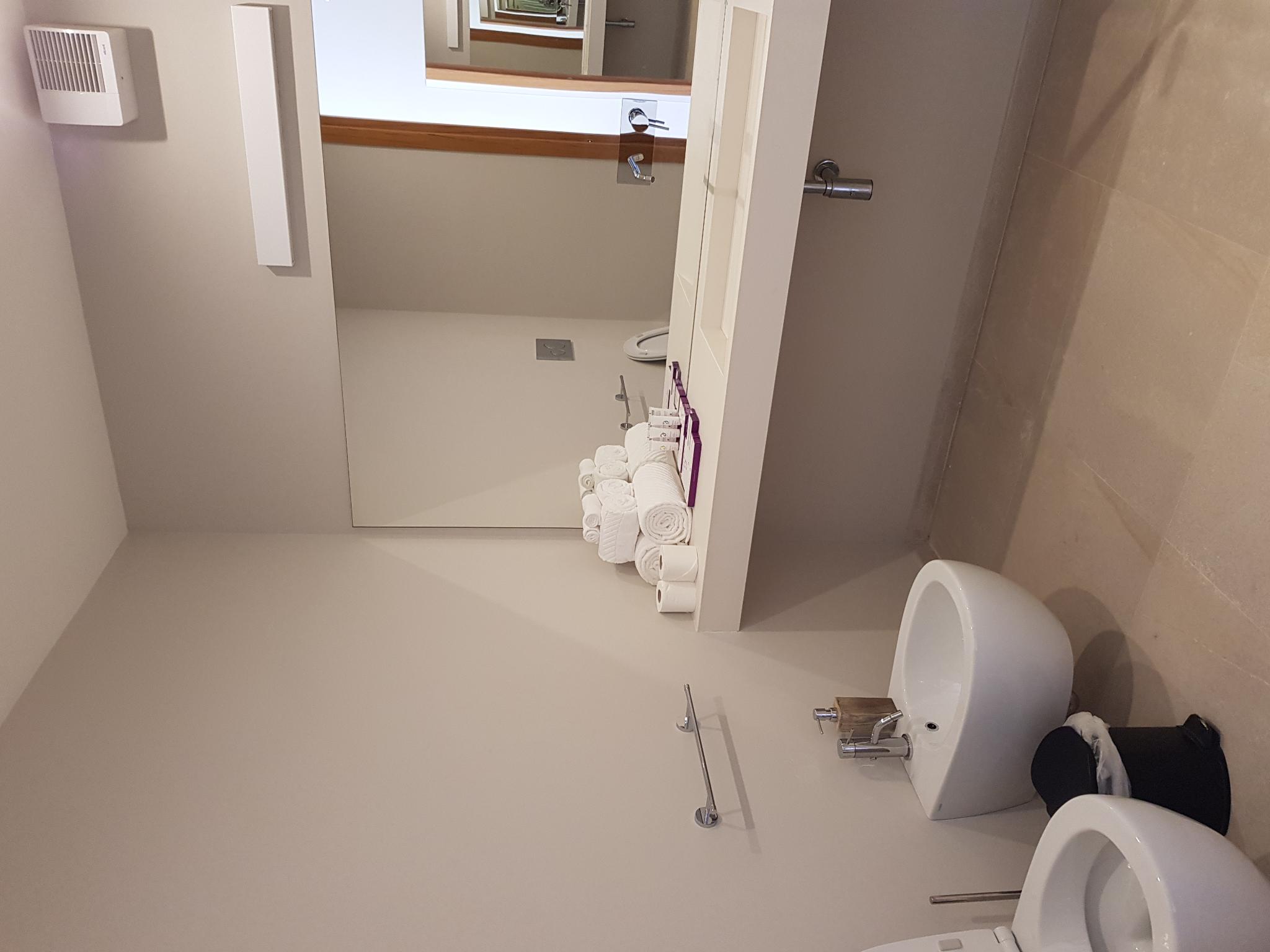 hotel-thumb
