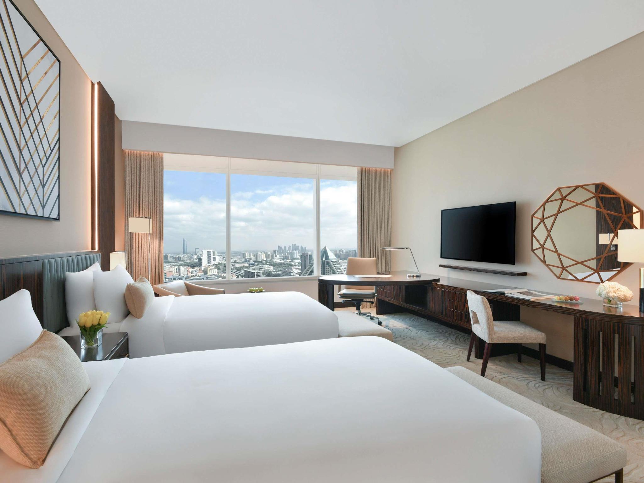 hotel-thumb