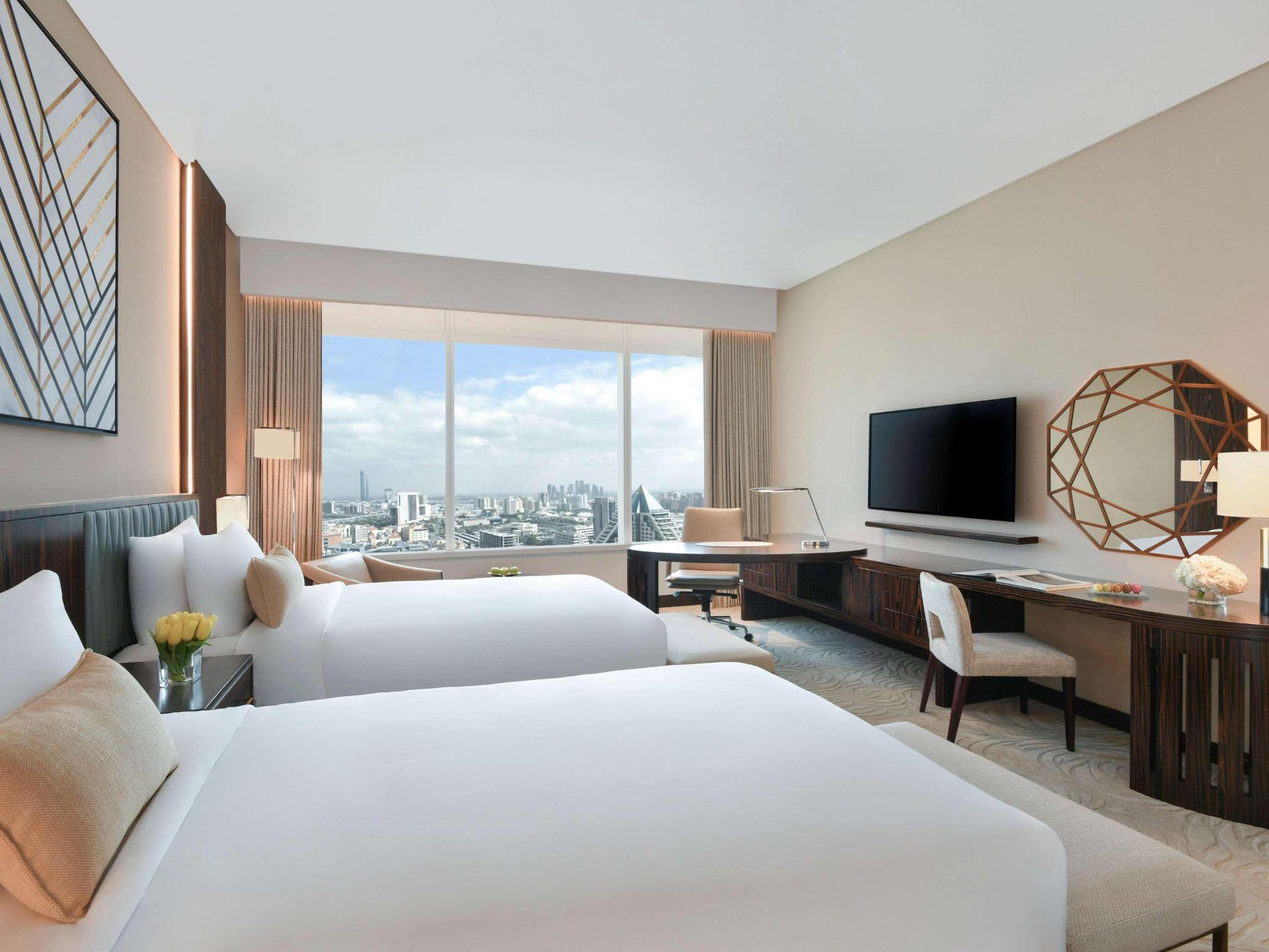 hotel-thumb