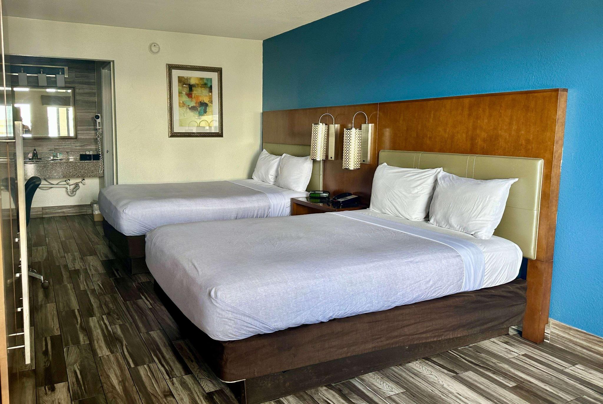 hotel-thumb