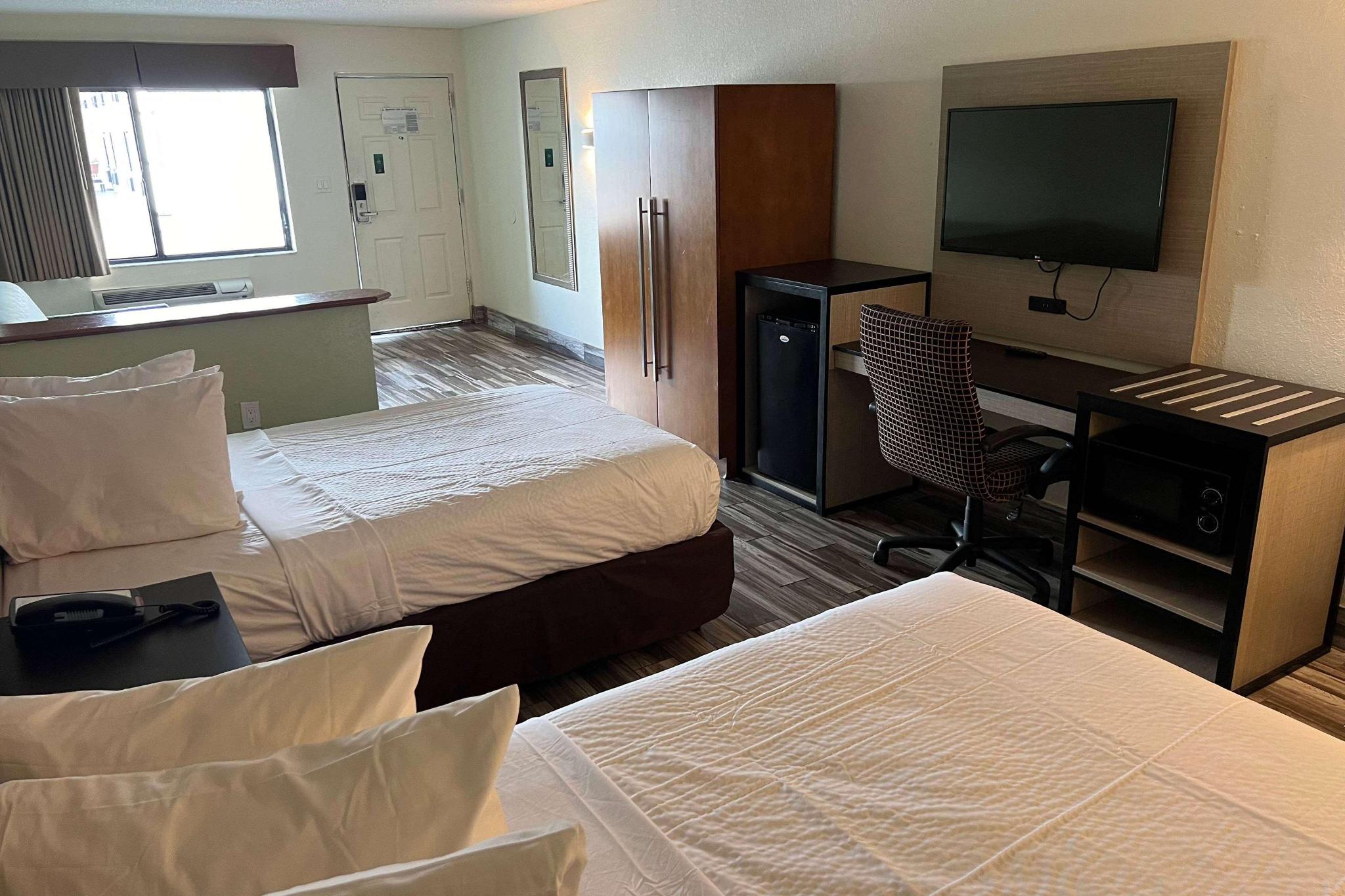 hotel-thumb