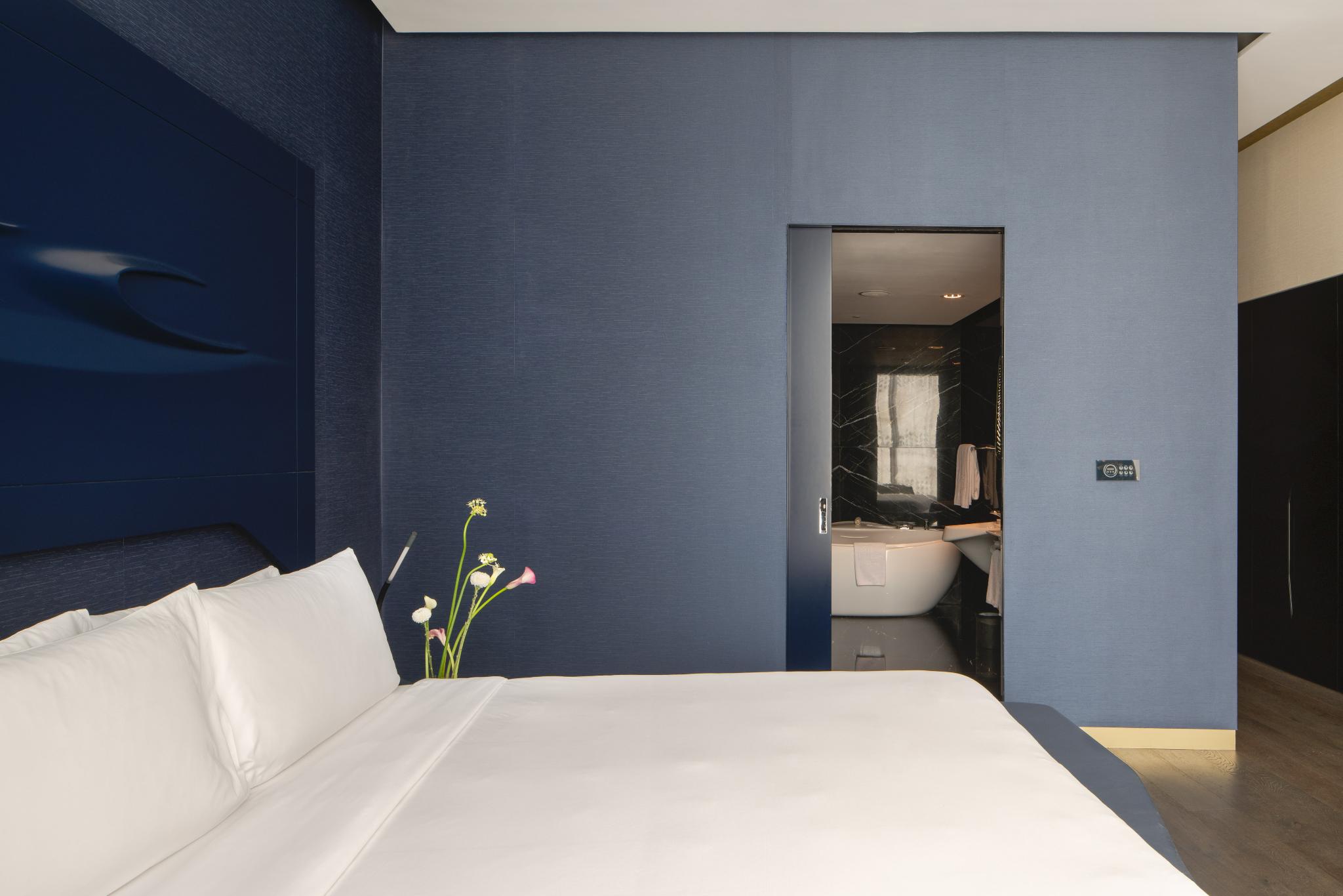 hotel-thumb