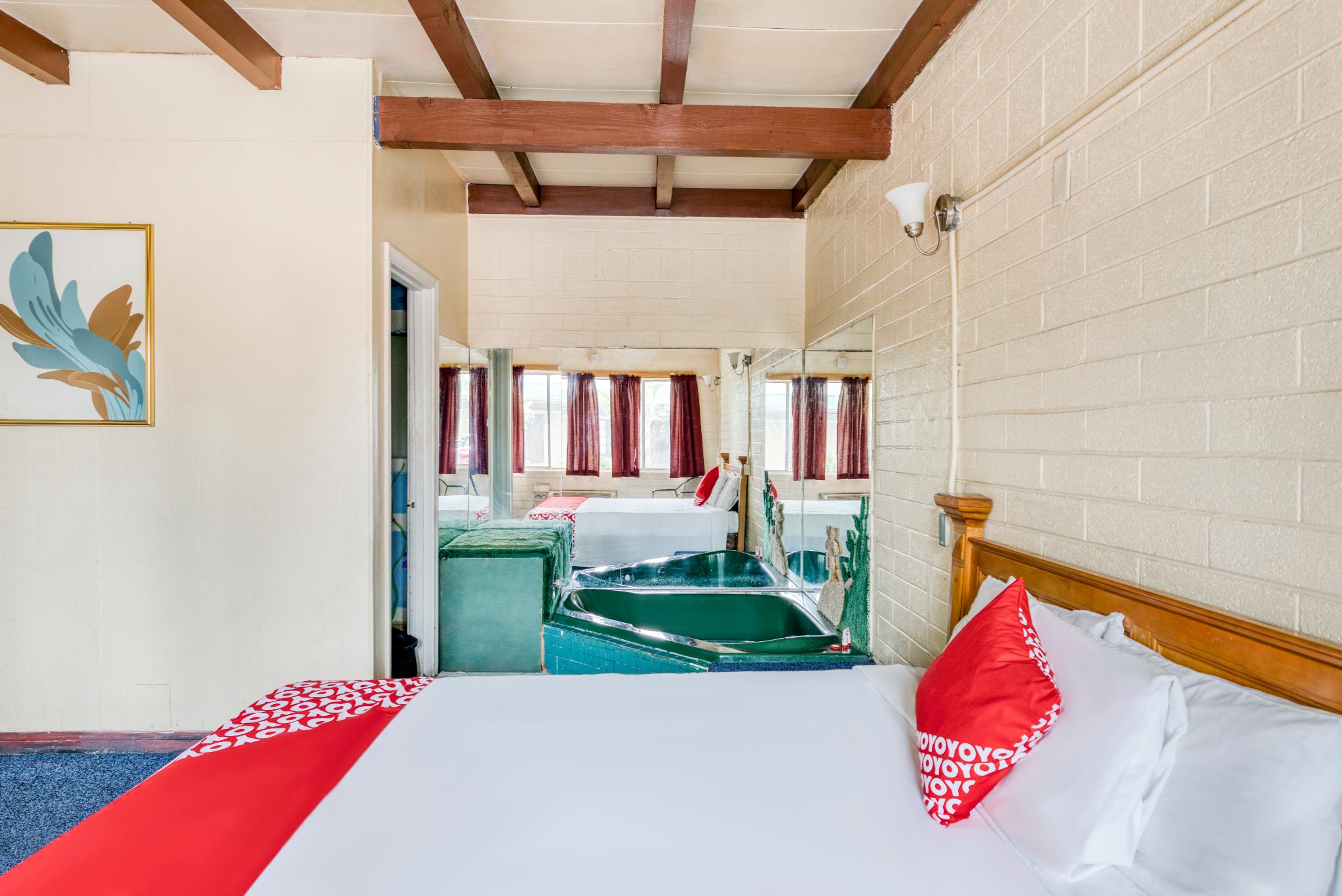 hotel-thumb
