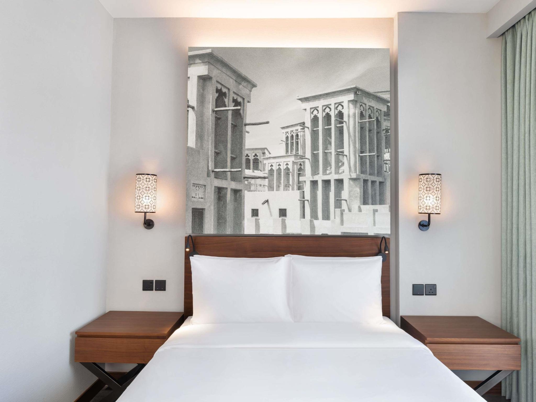 hotel-thumb