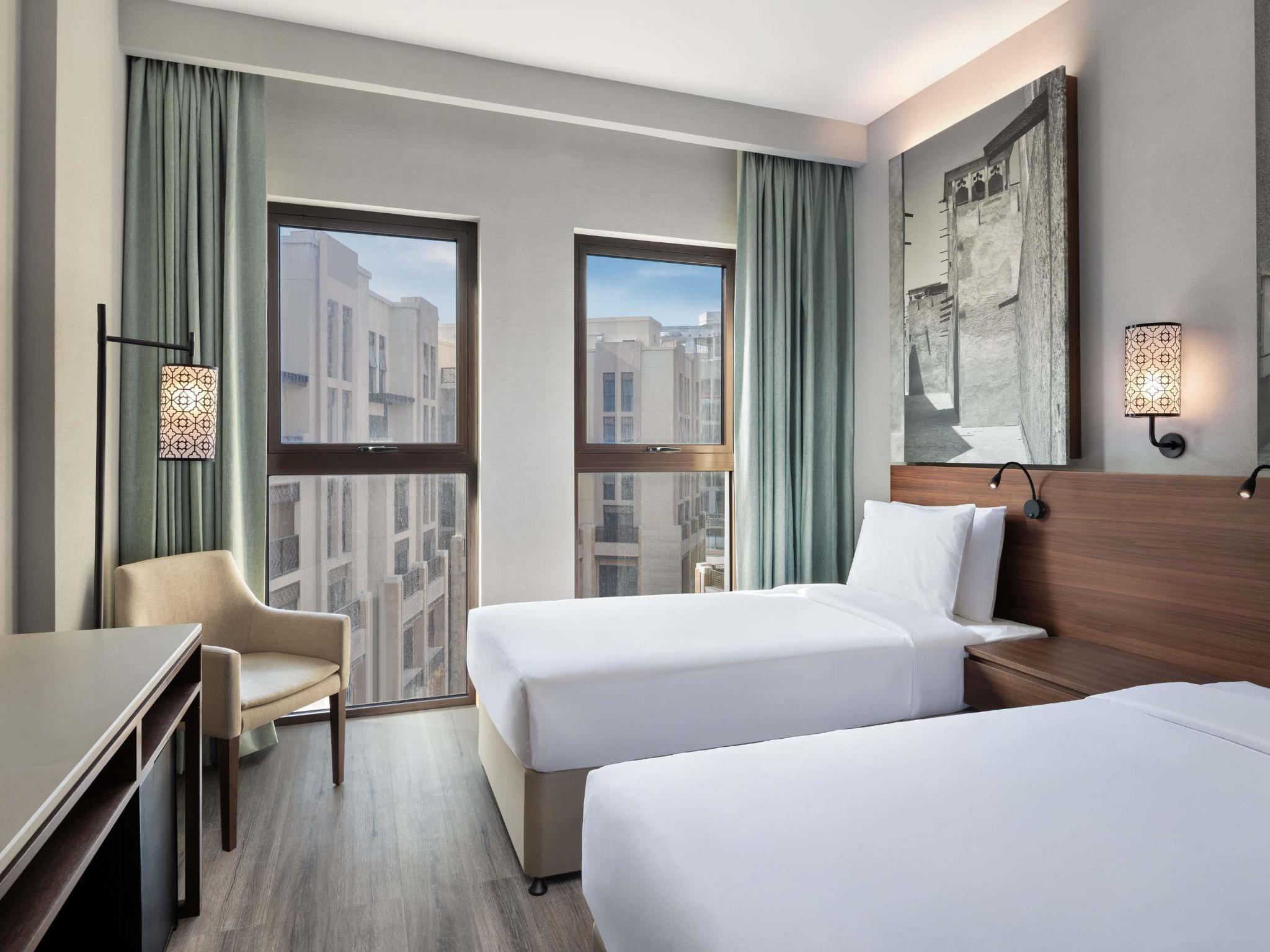 hotel-thumb