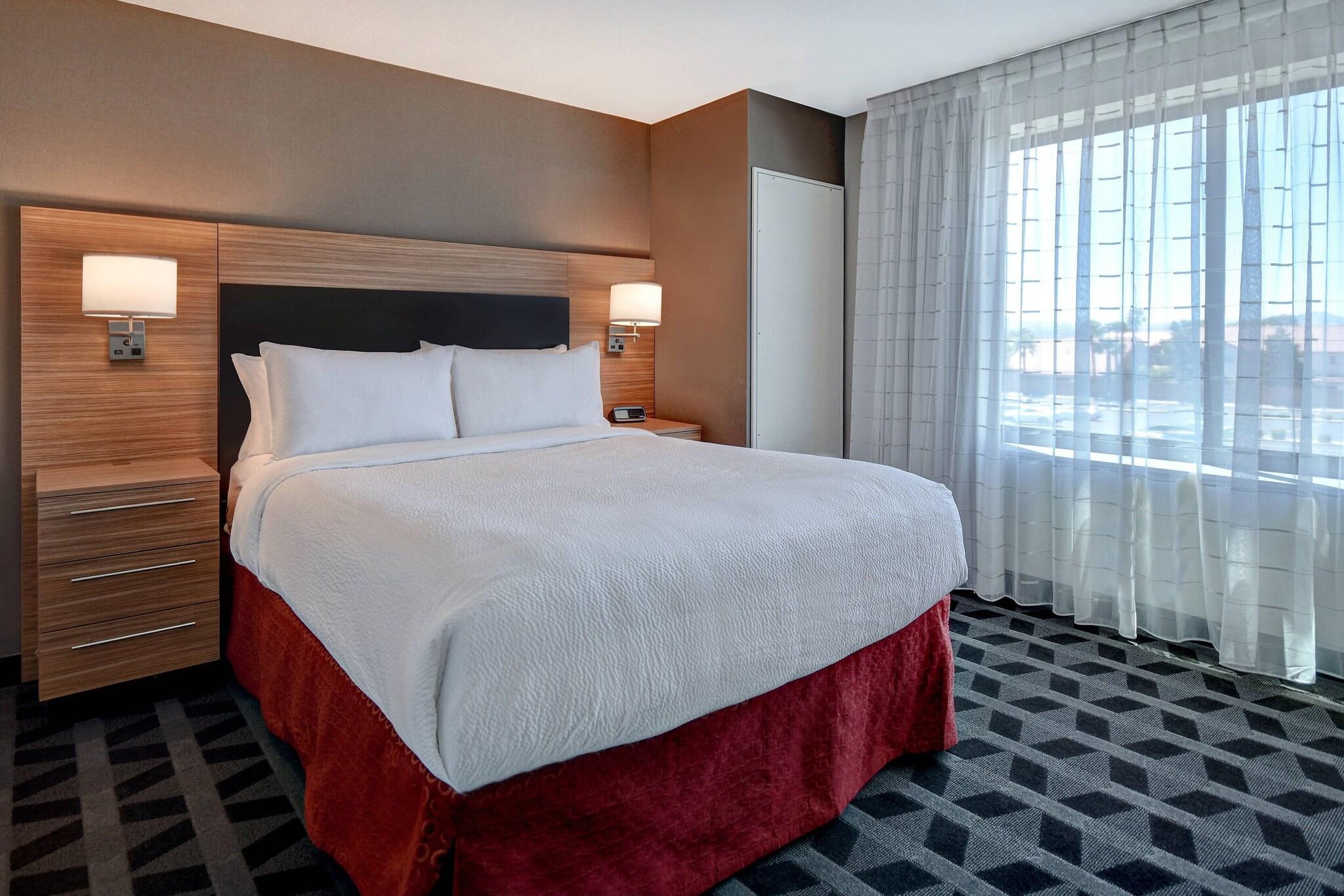 hotel-thumb