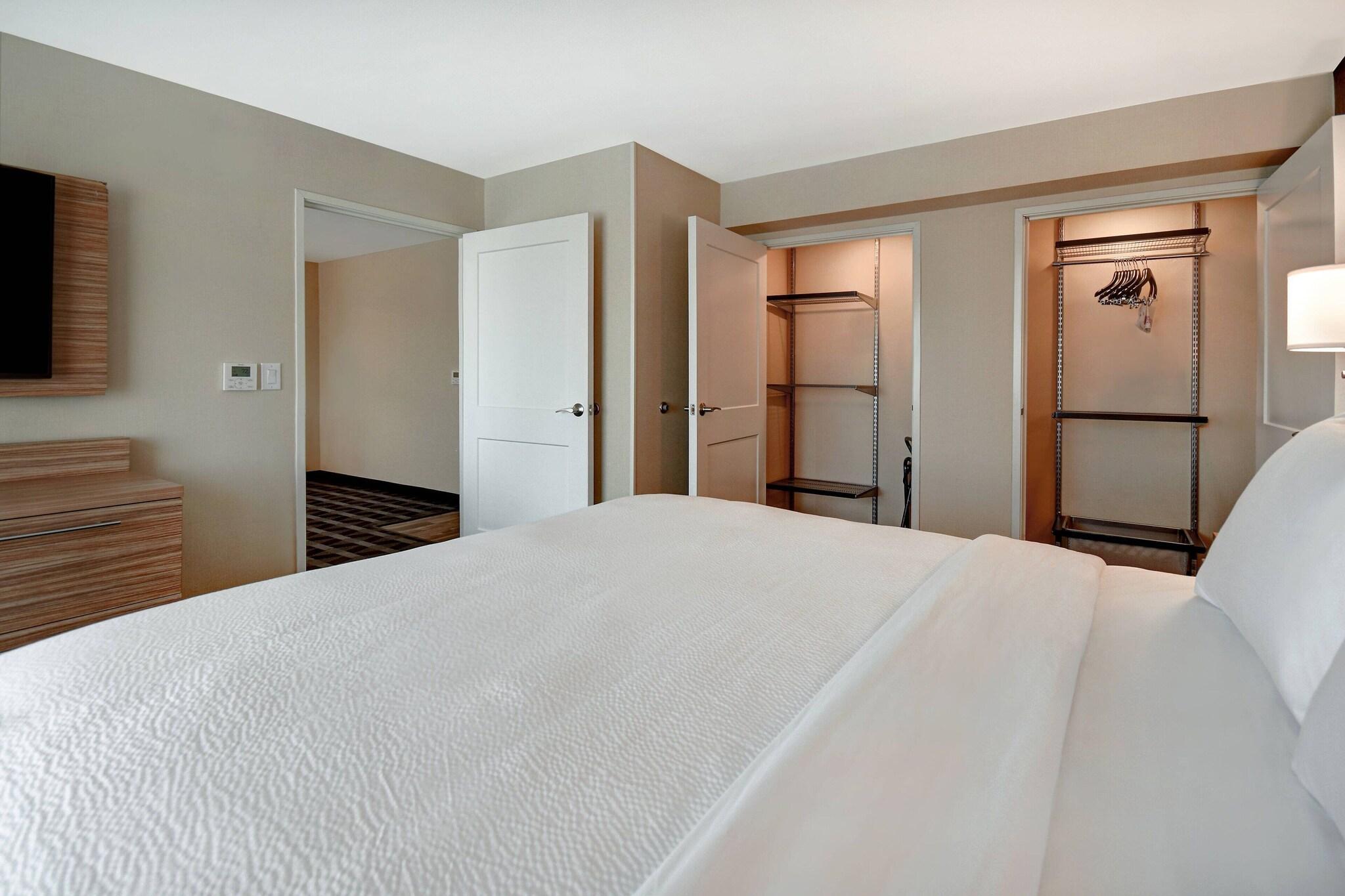 hotel-thumb