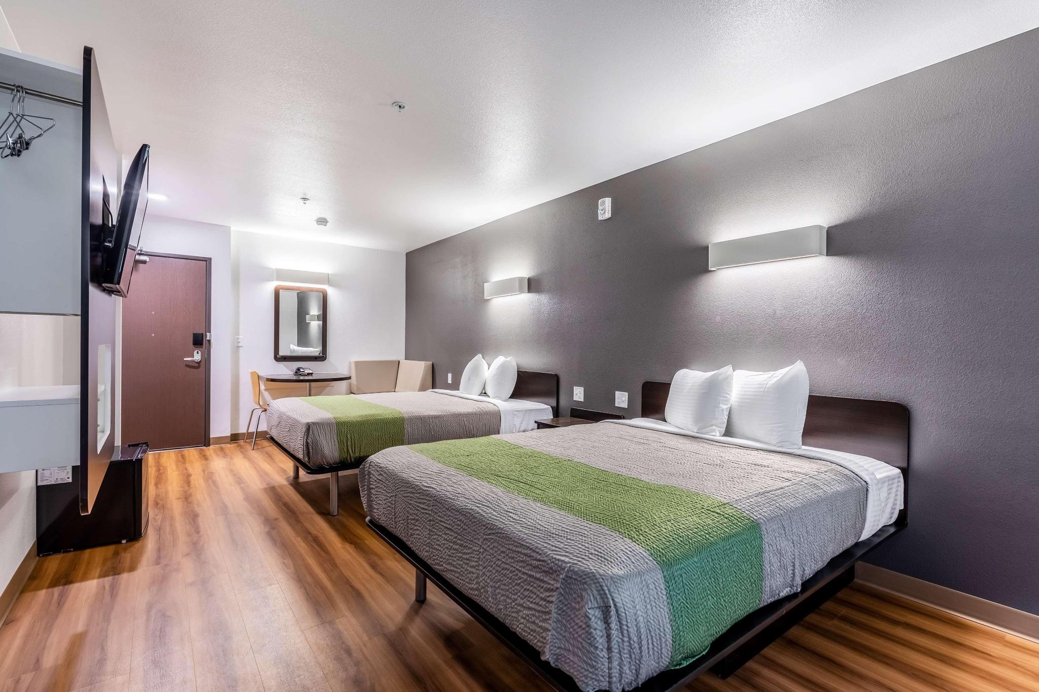 hotel-thumb