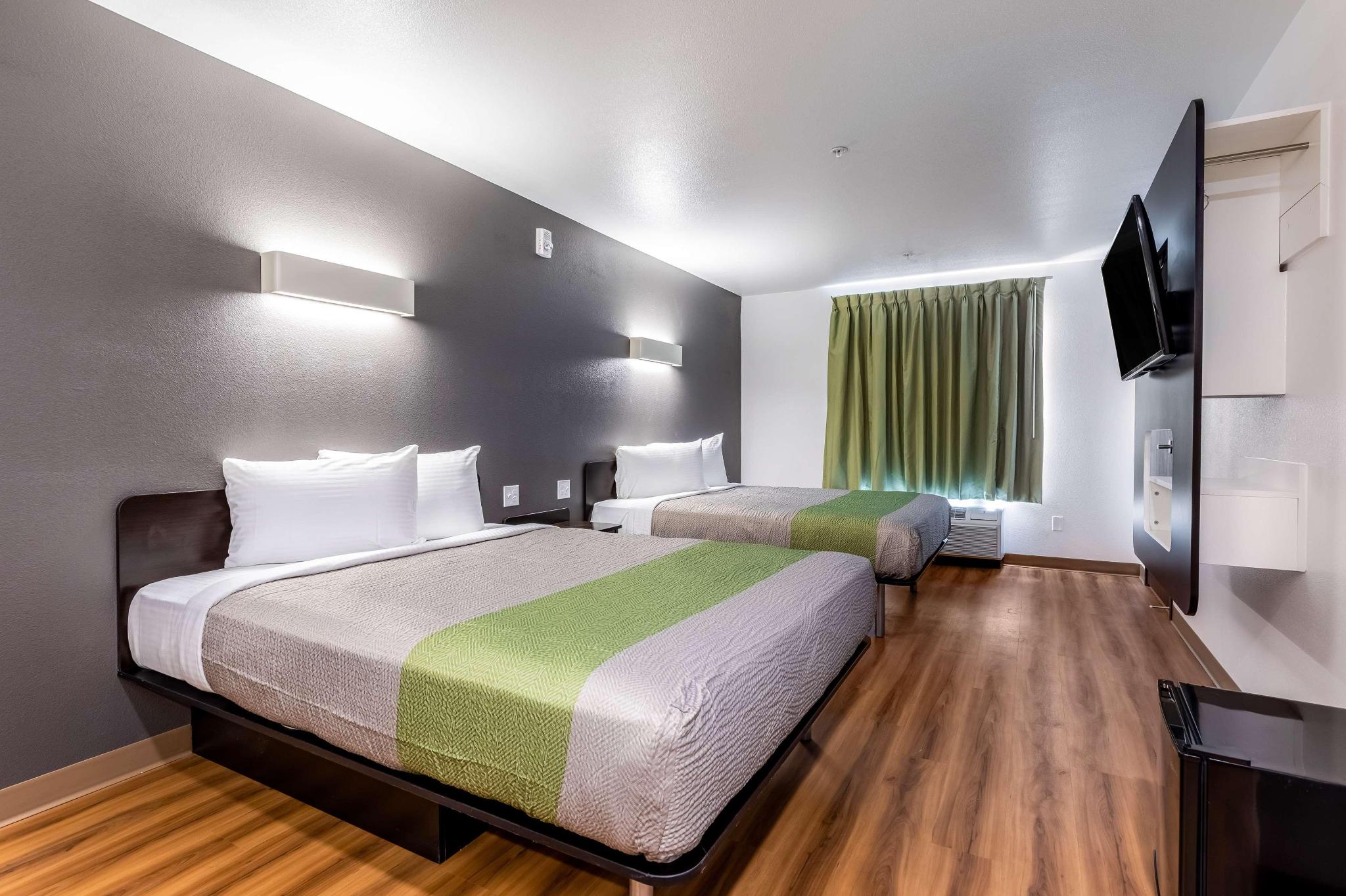 hotel-thumb