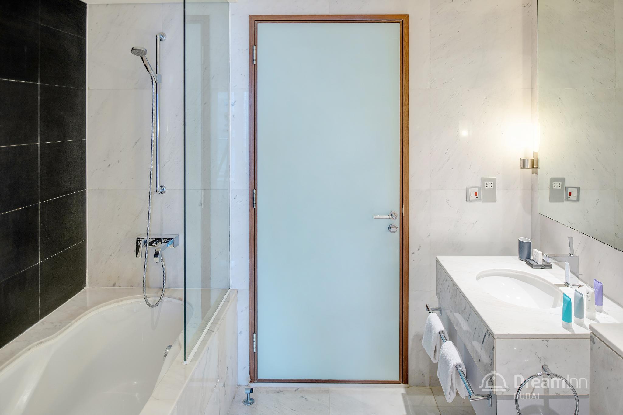 Dream Inn Dubai - The Address Dubai Mall