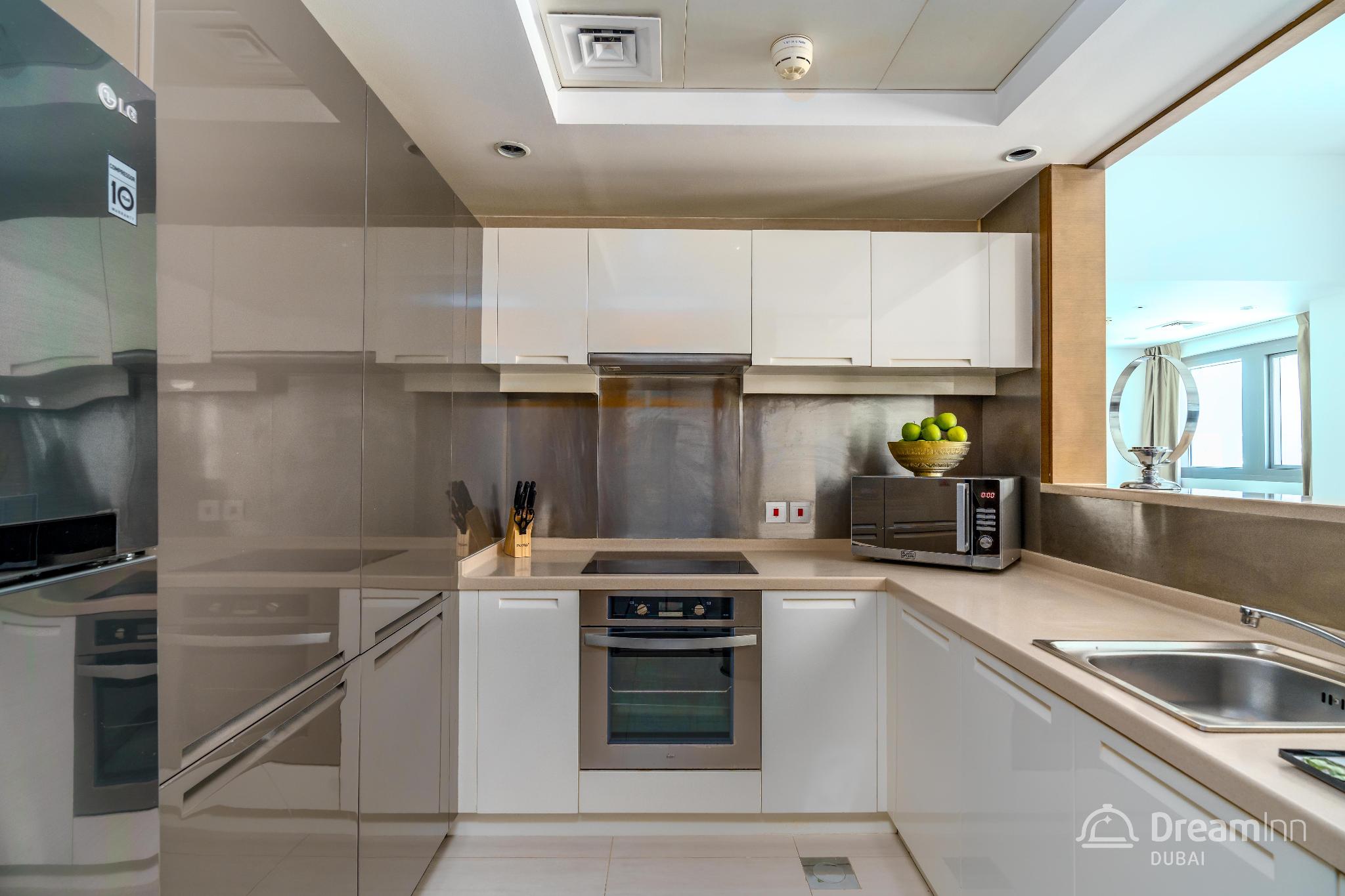 Dream Inn Dubai - Claren Downtown
