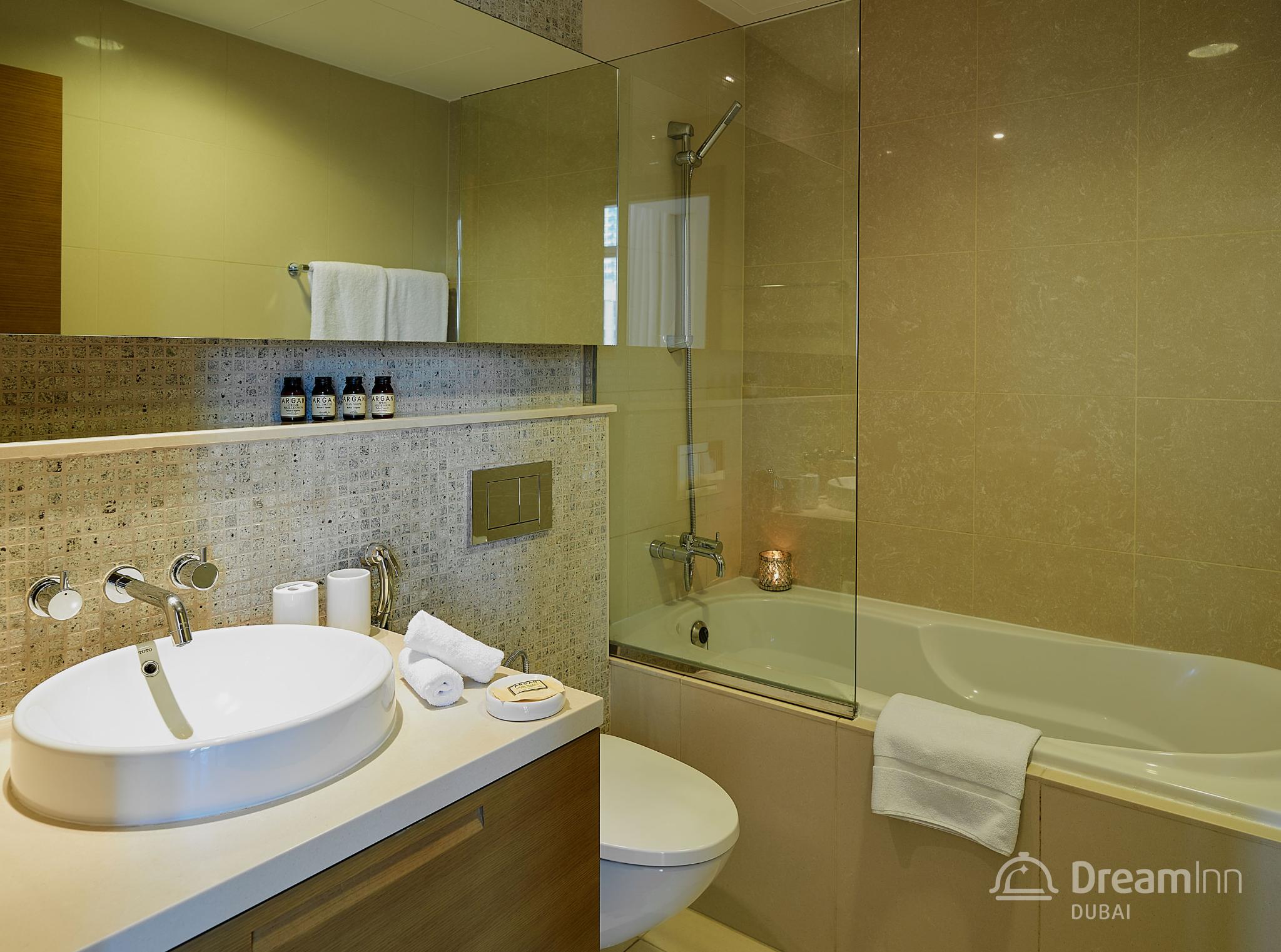 Dream Inn Dubai - Claren Downtown